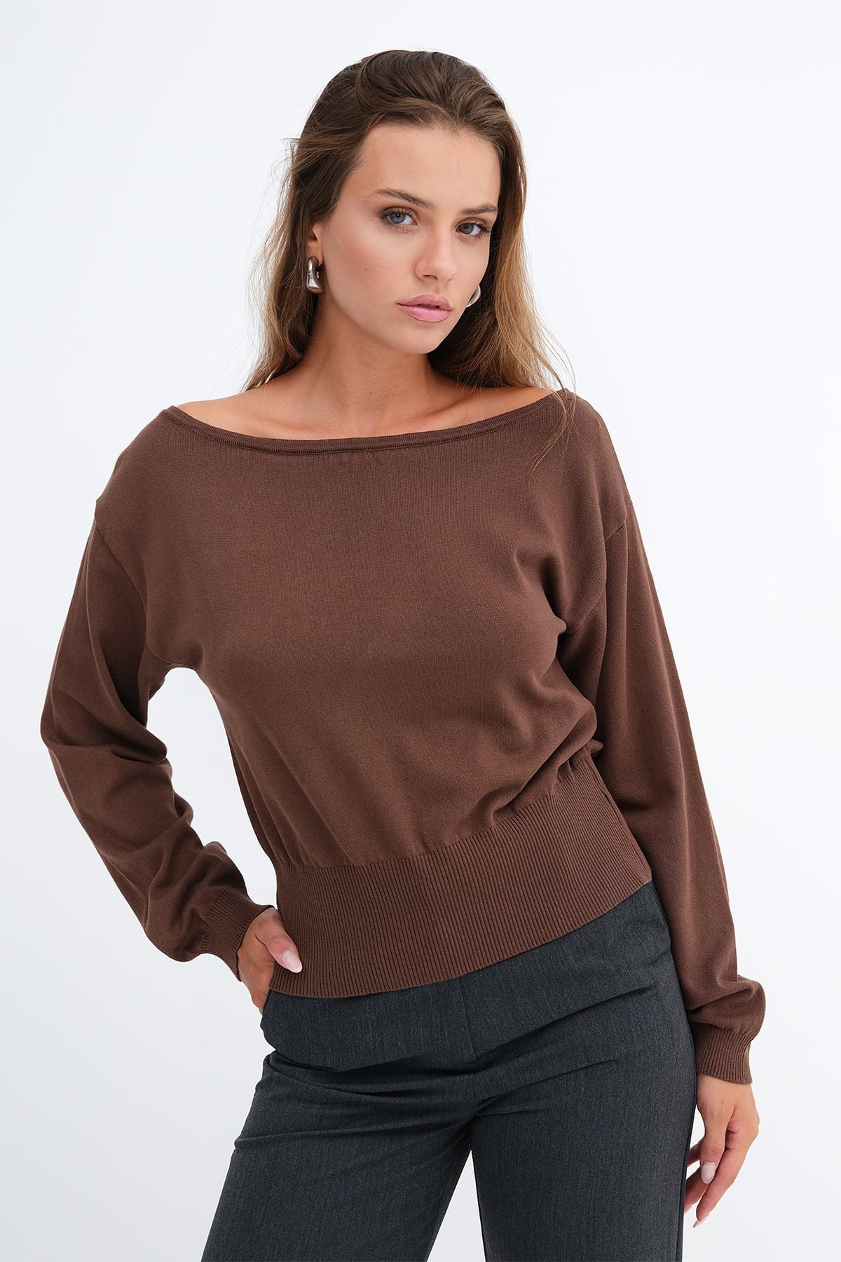 Brown_Boat-Neck-Knit-Sweater-addax