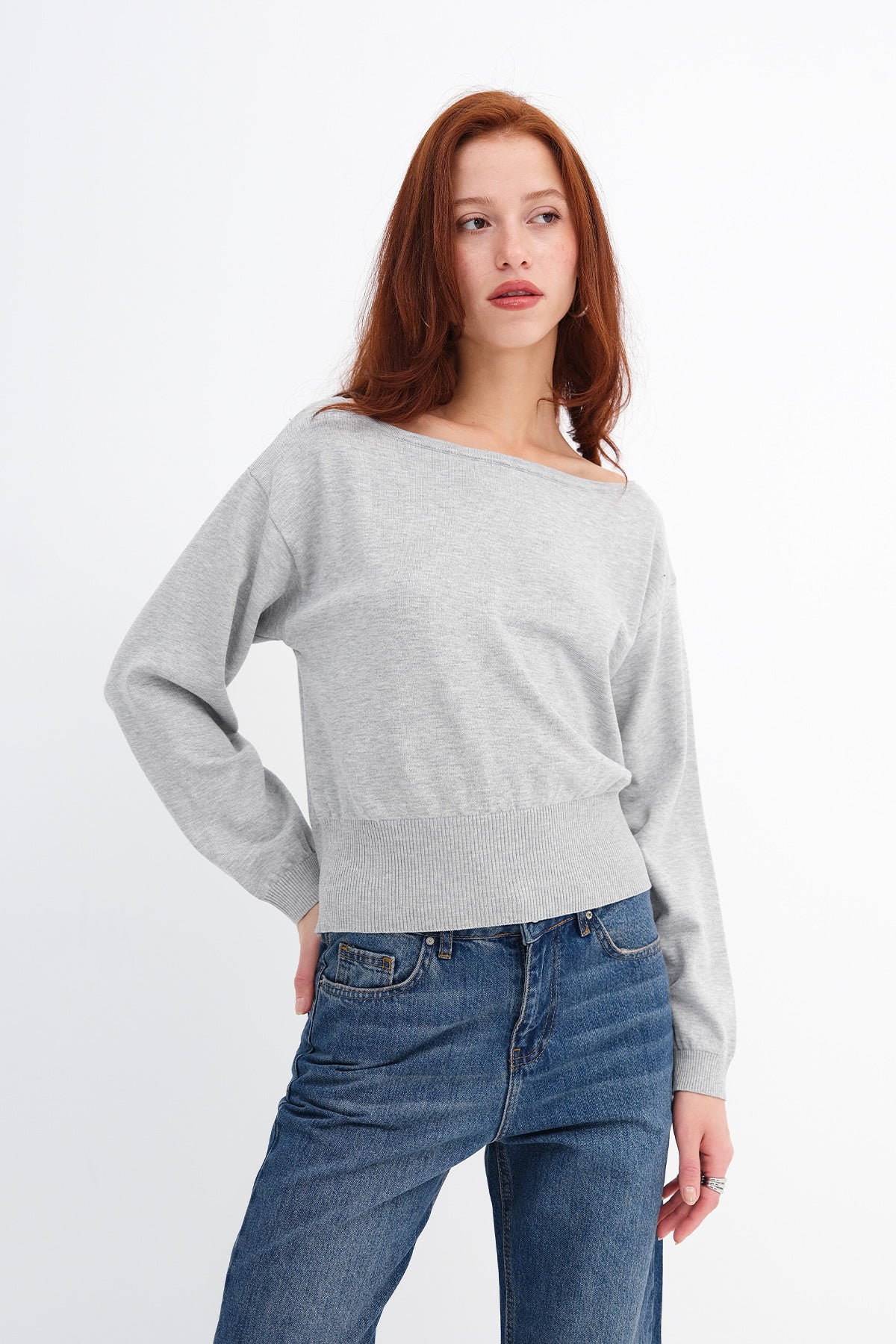 Grey_Boat-Neck-Knit-Sweater-addax