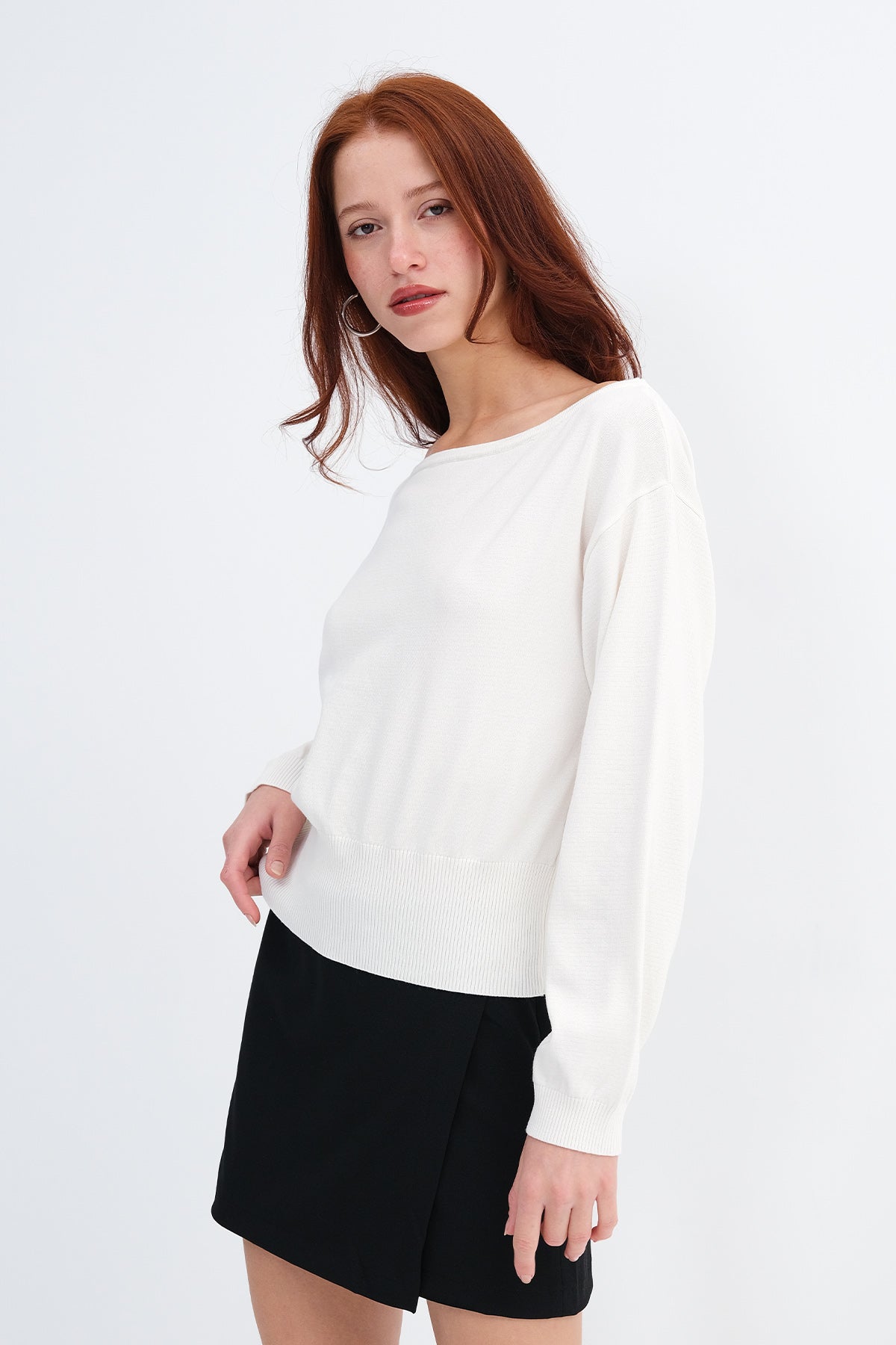 Ecru_Boat-Neck-Knit-Sweater-addax