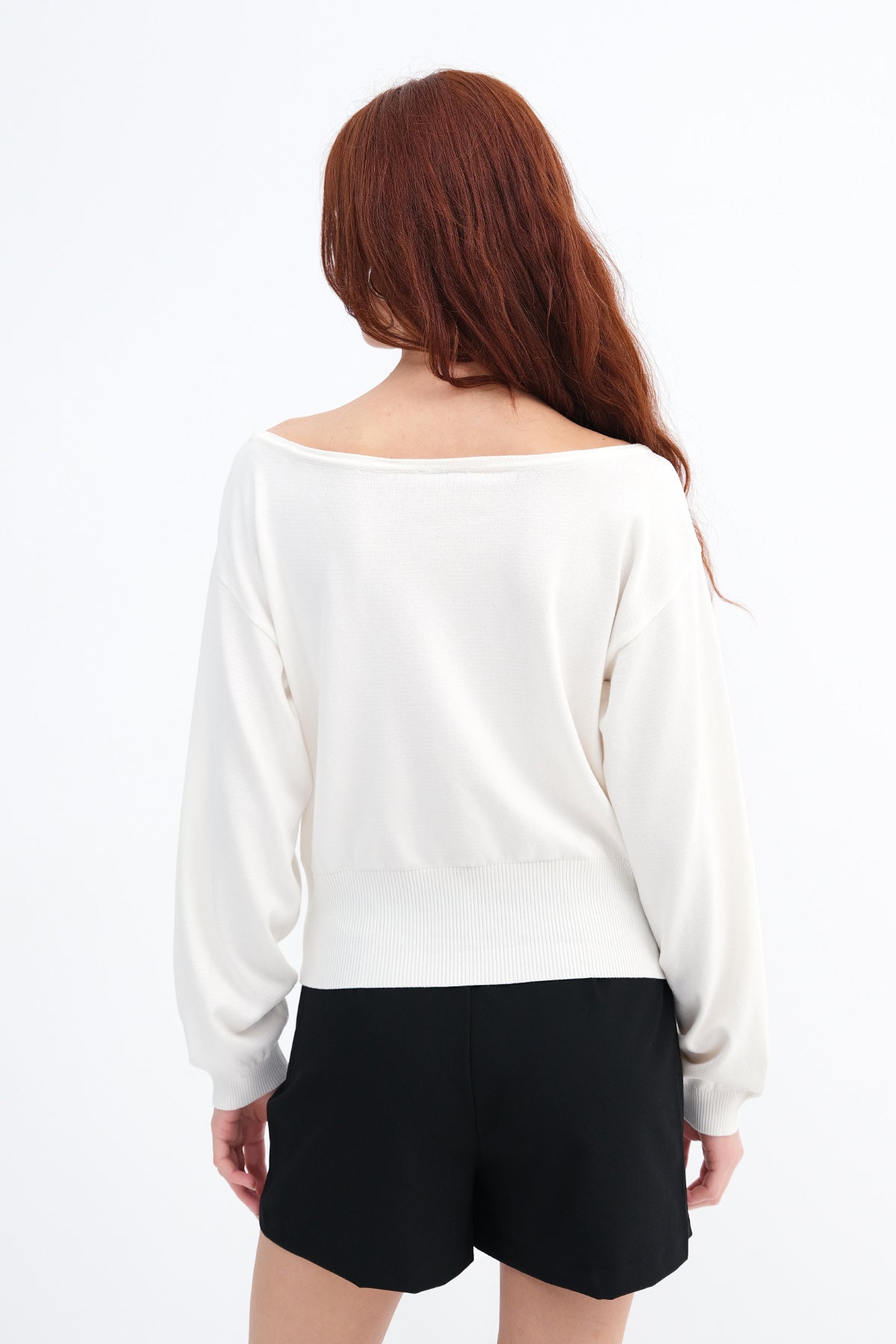 Ecru_Boat-Neck-Knit-Sweater-addax