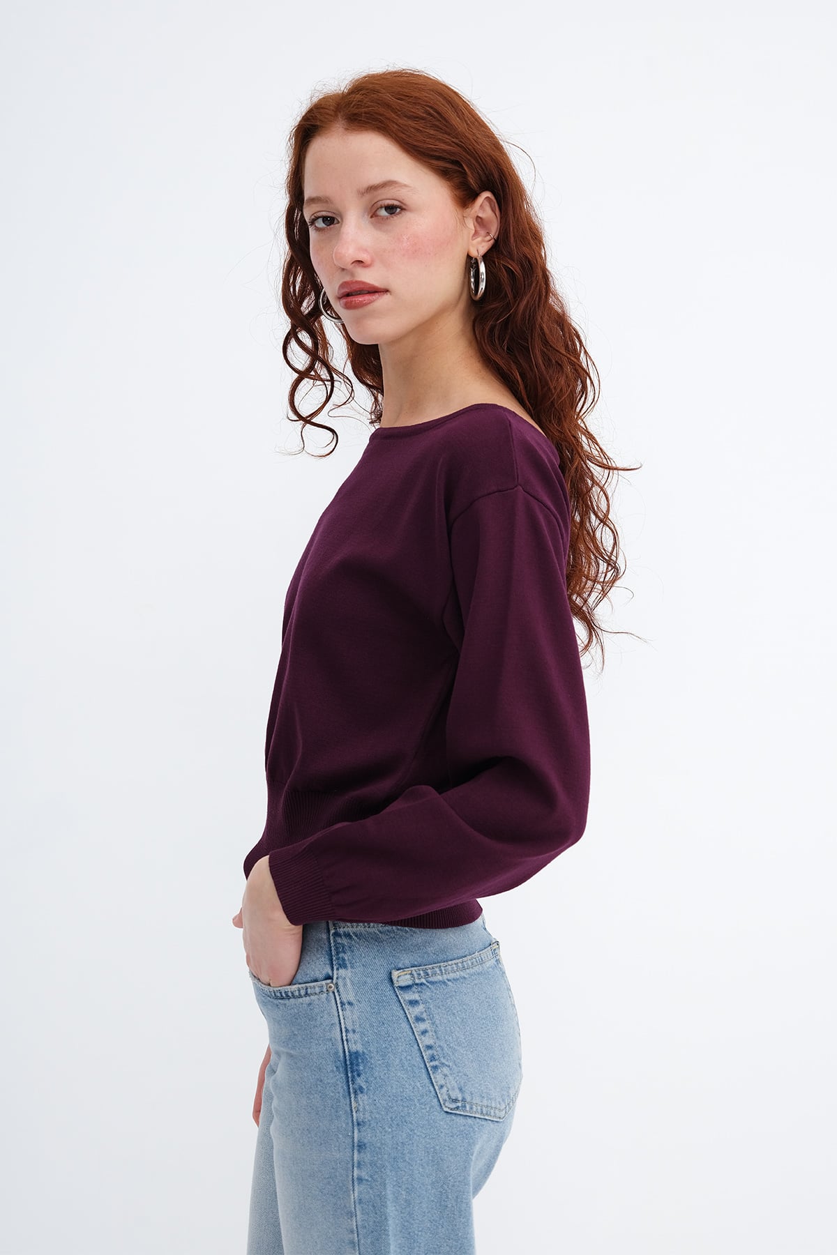 Gardenia_Boat-Neck-Knit-Sweater-addax