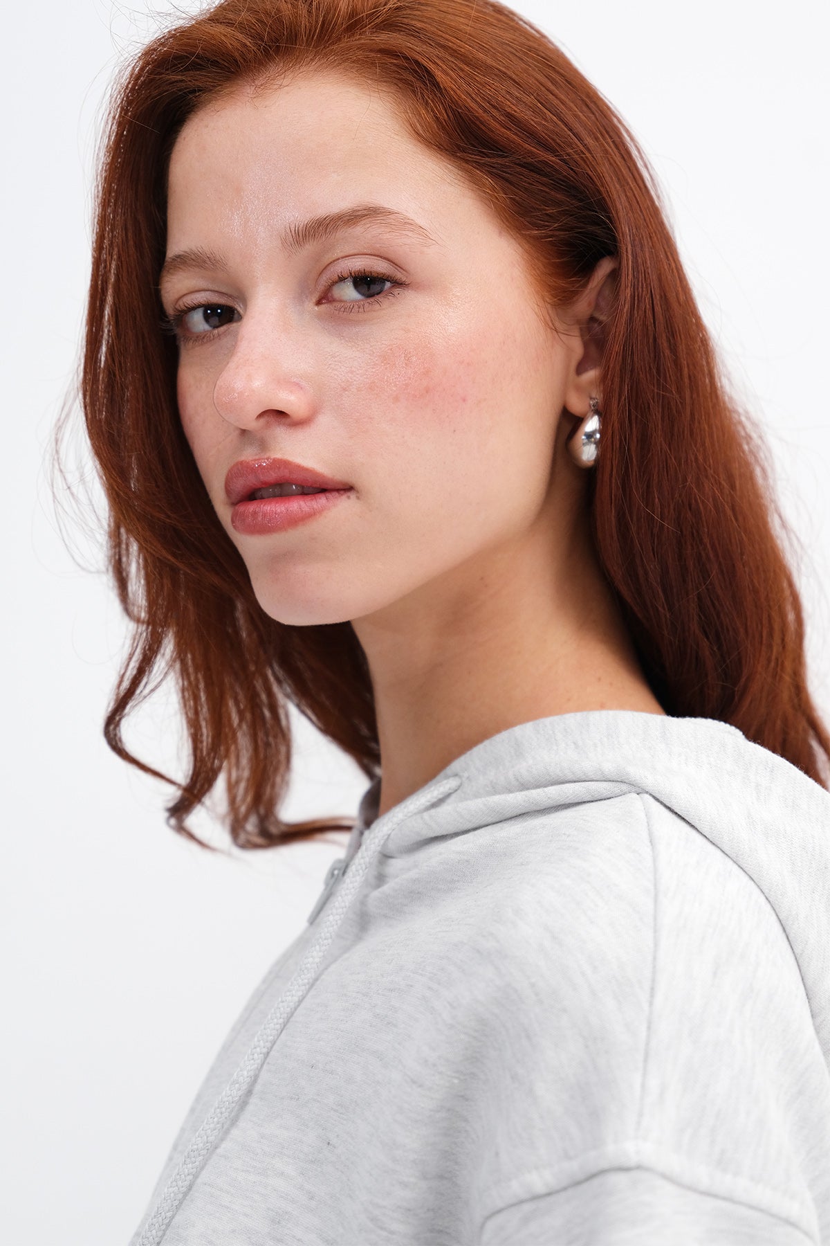 Snow-Melange_Back-Print-Hooded-Sweatshirt-addax