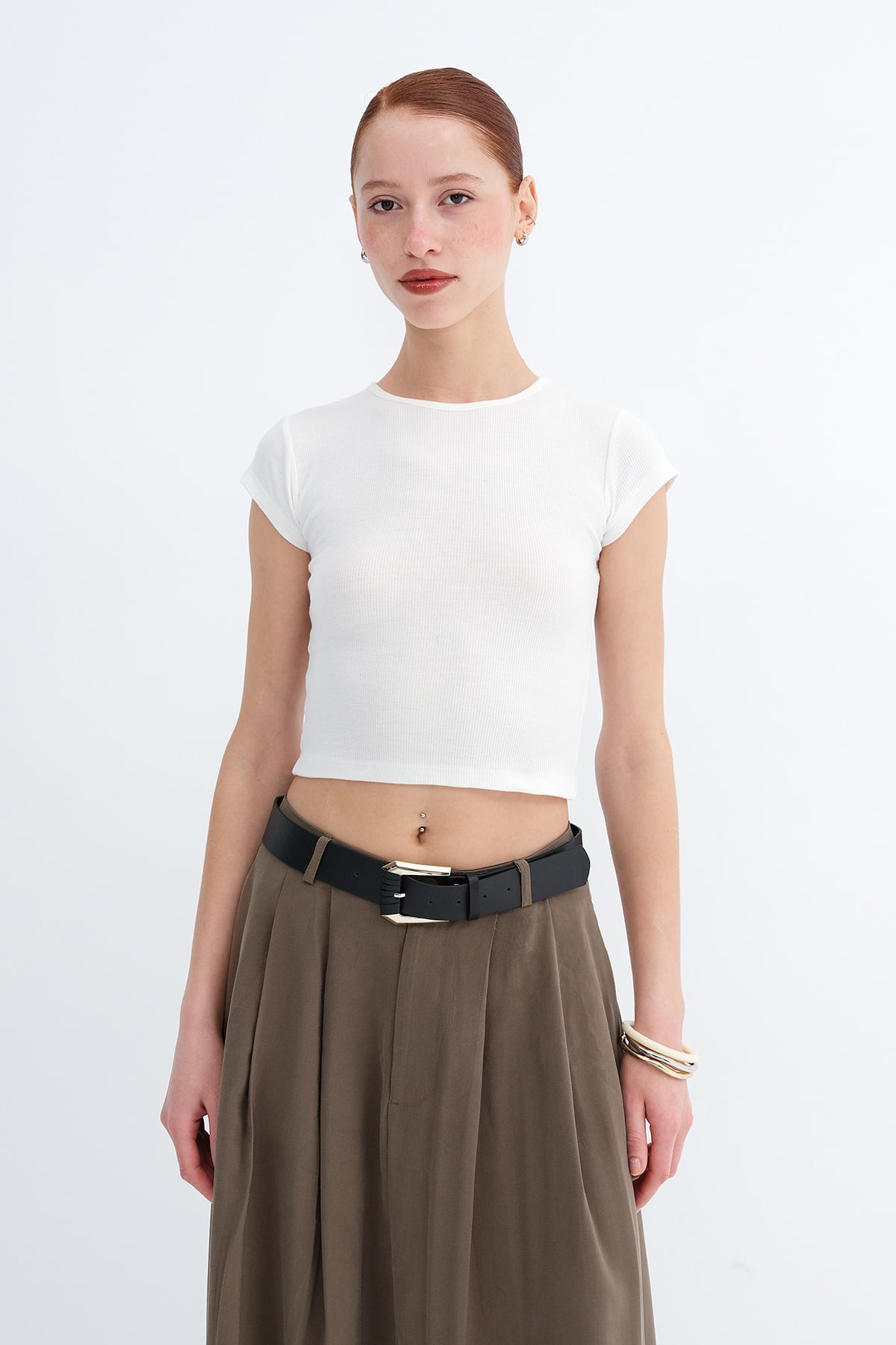 Ecru_Crew-Neck-Short-Sleeve-T-Shirt-addax