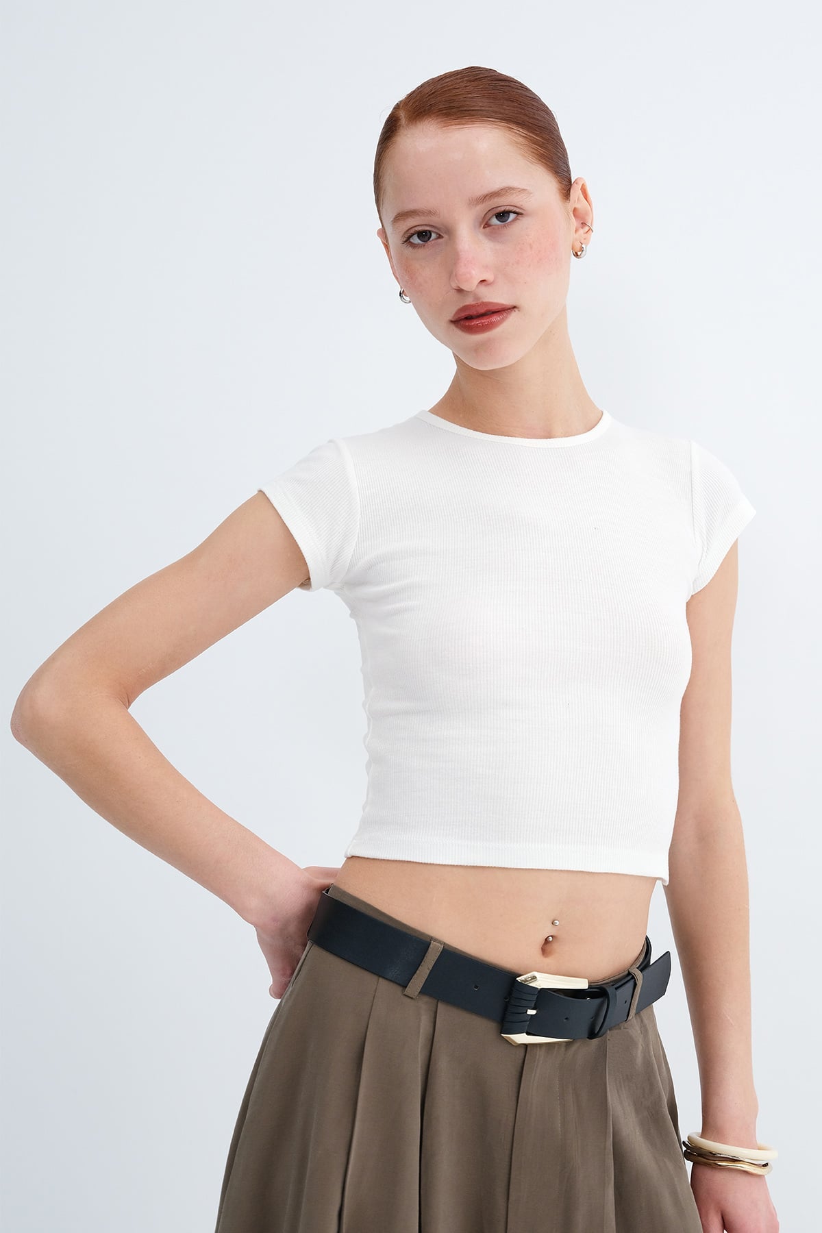 Ecru_Crew-Neck-Short-Sleeve-T-Shirt-addax