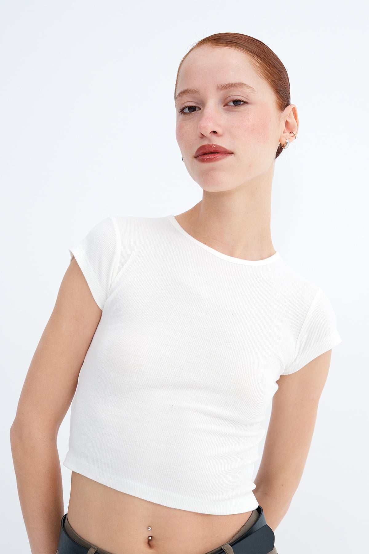 Ecru_Crew-Neck-Short-Sleeve-T-Shirt-addax