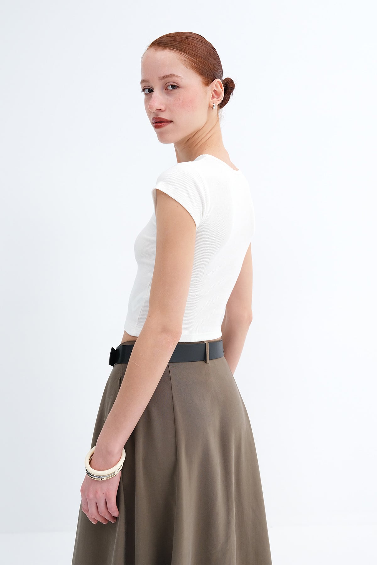 Ecru_Crew-Neck-Short-Sleeve-T-Shirt-addax