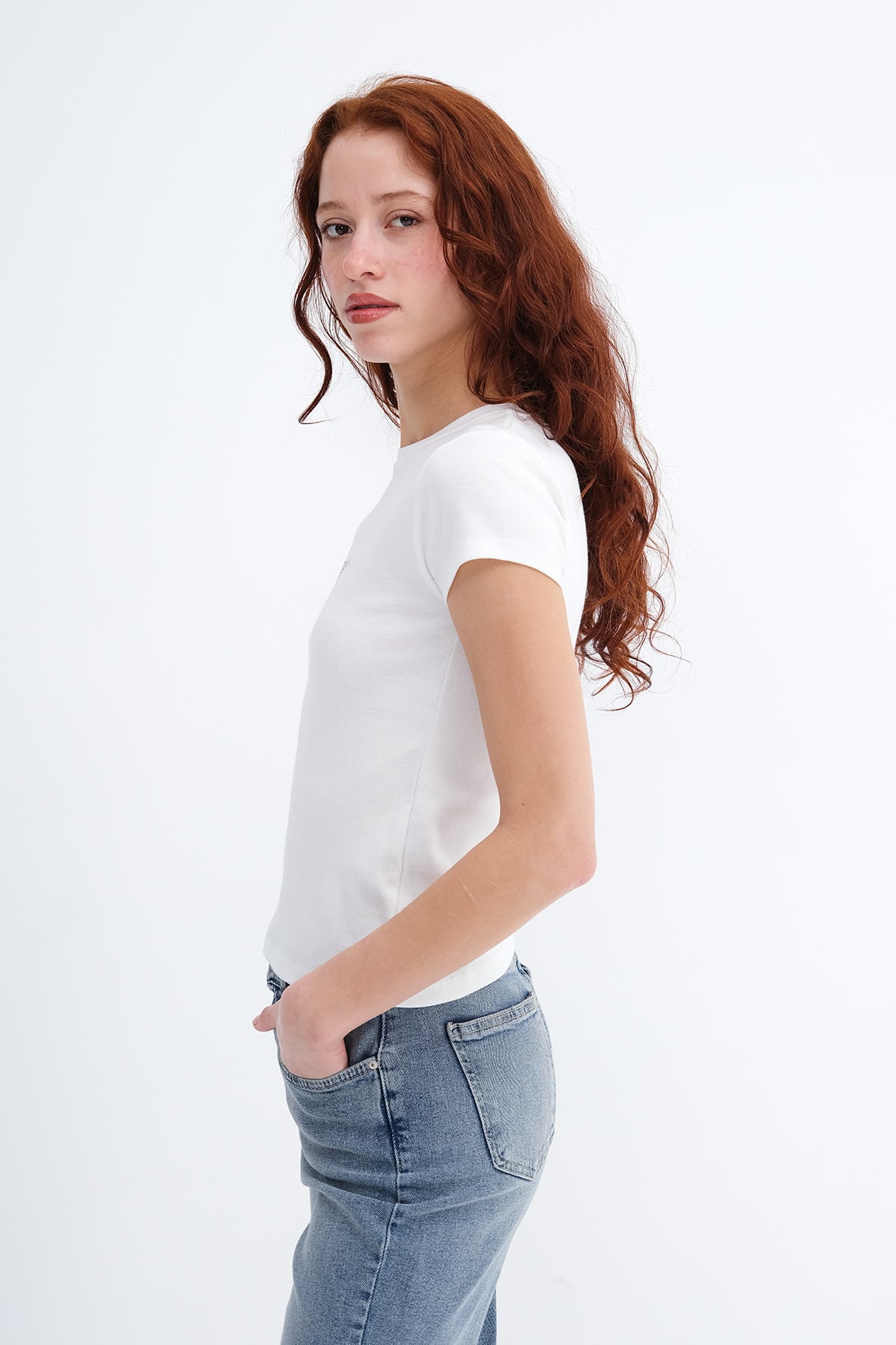 Ecru_Star-Printed-T-shirt-addax