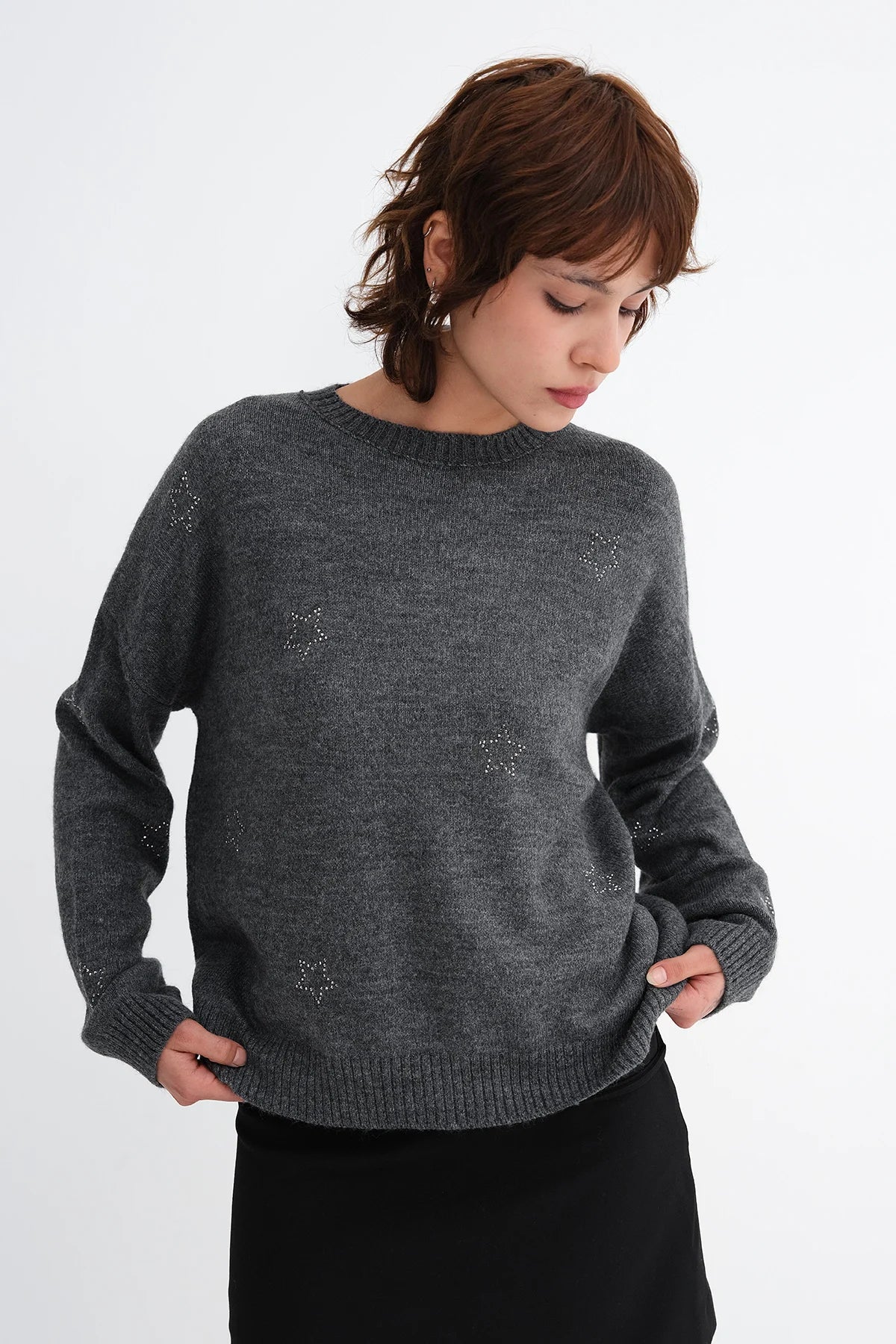 Charcoal_Star-Embellished-Knit-Sweater-addax