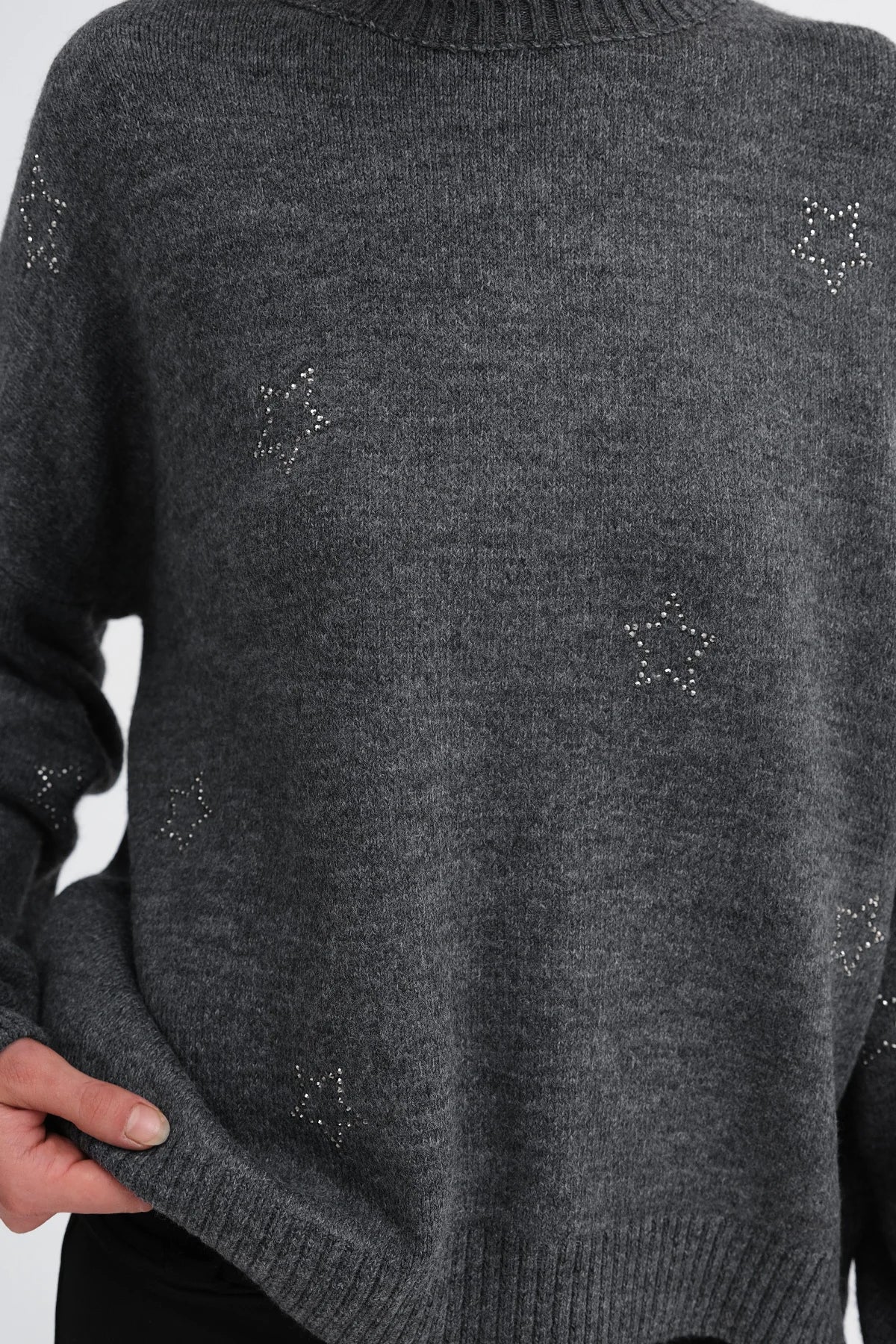 Charcoal_Star-Embellished-Knit-Sweater-addax