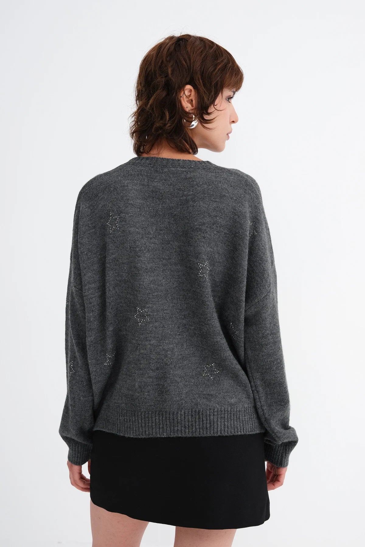 Charcoal_Star-Embellished-Knit-Sweater-addax
