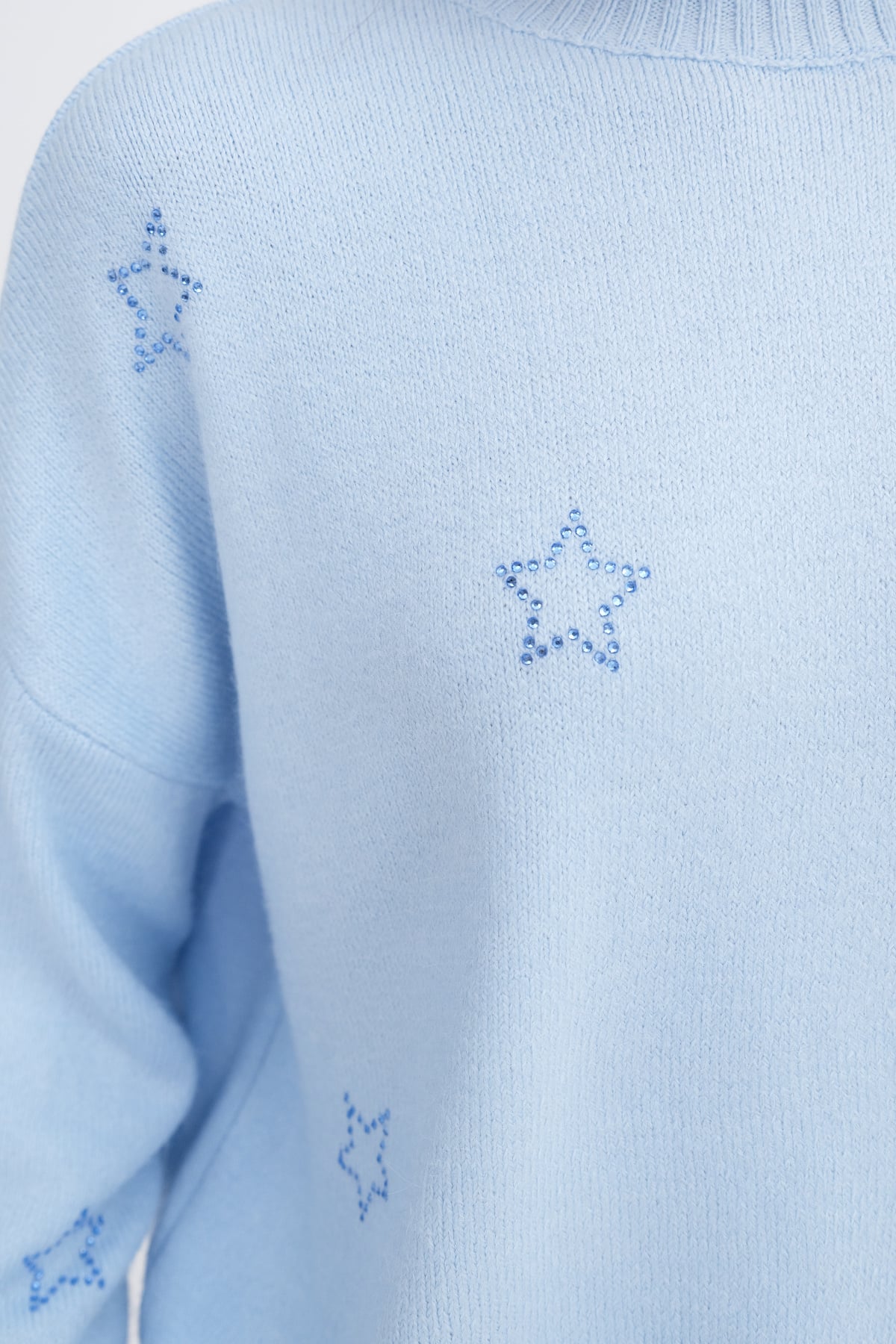 Baby-Blue_Star-Embellished-Knit-Sweater-addax