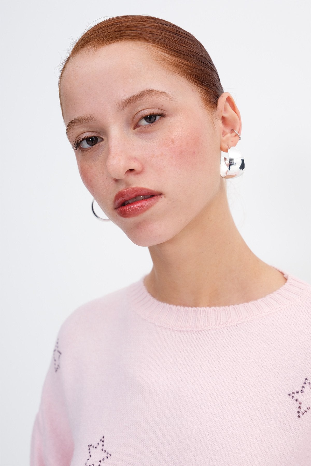 Lotus_Star-Embellished-Knit-Sweater-addax