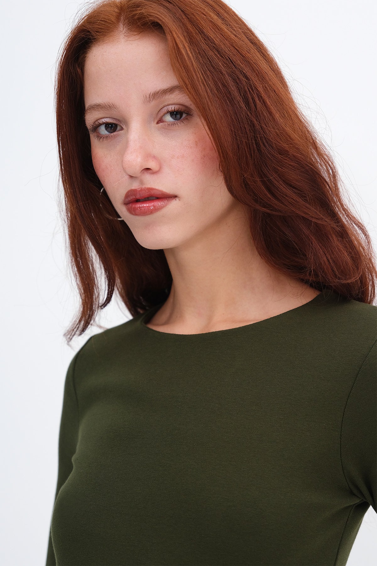 Dark-Green_Crew-Neck-Basic-Blouse-addax