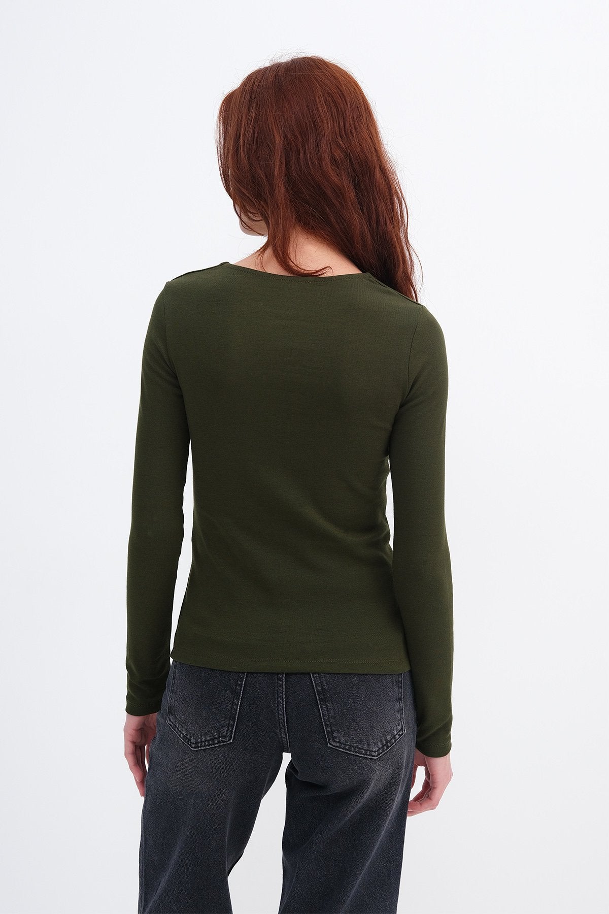 Dark-Green_Crew-Neck-Basic-Blouse-addax