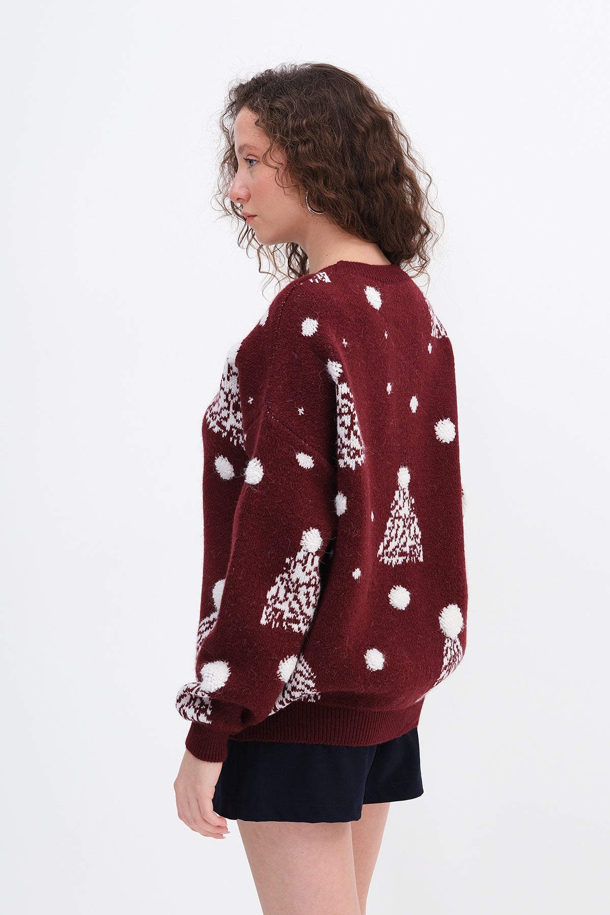 Light-Burgundy_Christmas-Themed-Knit-Sweater-addax