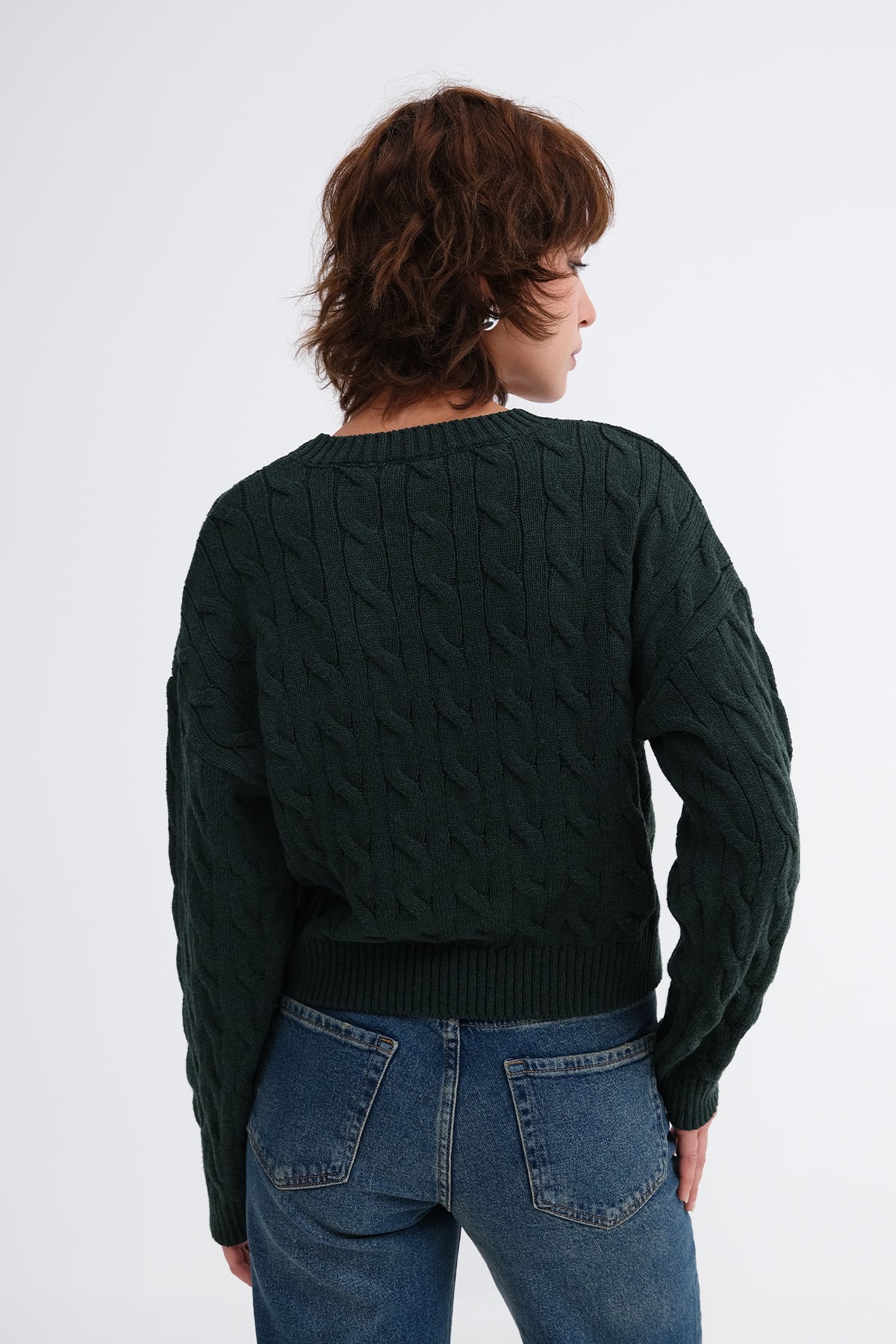 Sapphire_Embroidered-Cable-Knit-Sweater-addax
