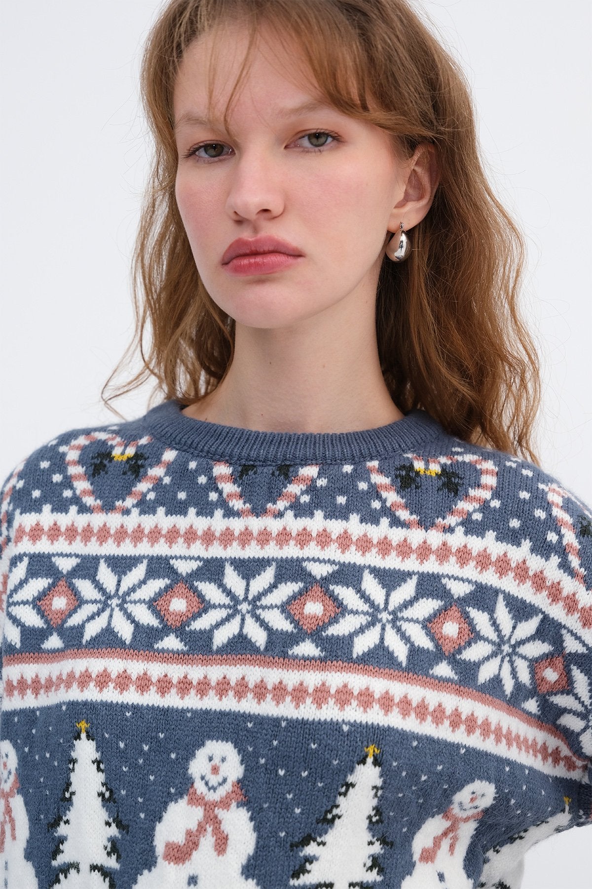 Indigo_Christmas-Themed-Knit-Sweater-addax