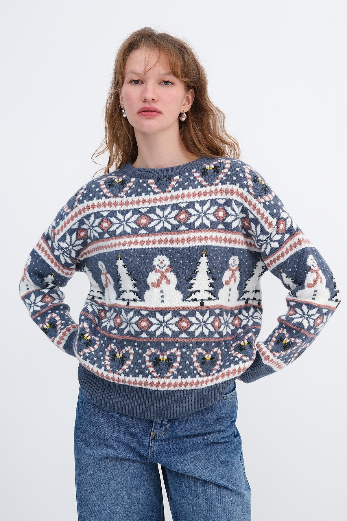 Indigo_Christmas-Themed-Knit-Sweater-addax