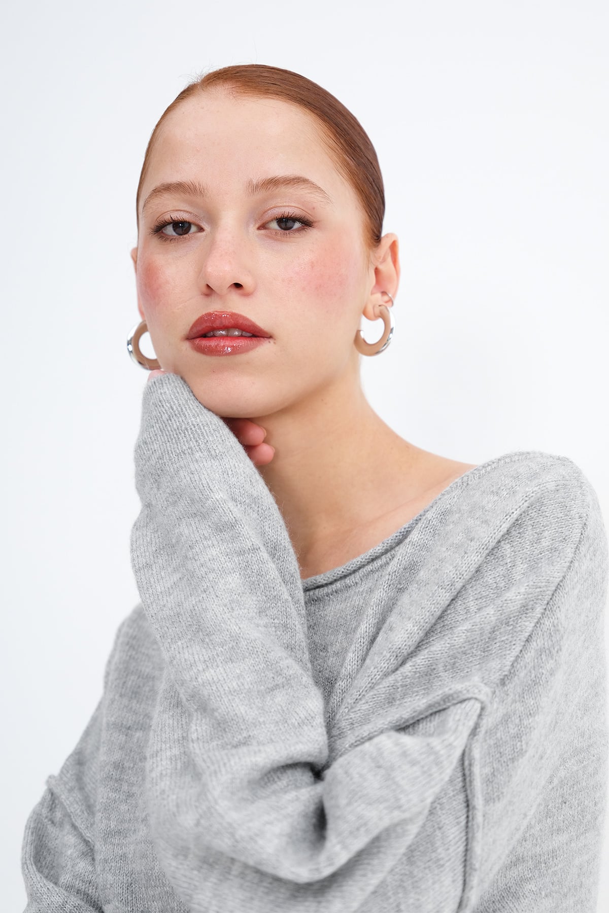 Grey-Melange_Boat-Neck-Knit-Sweater-addax