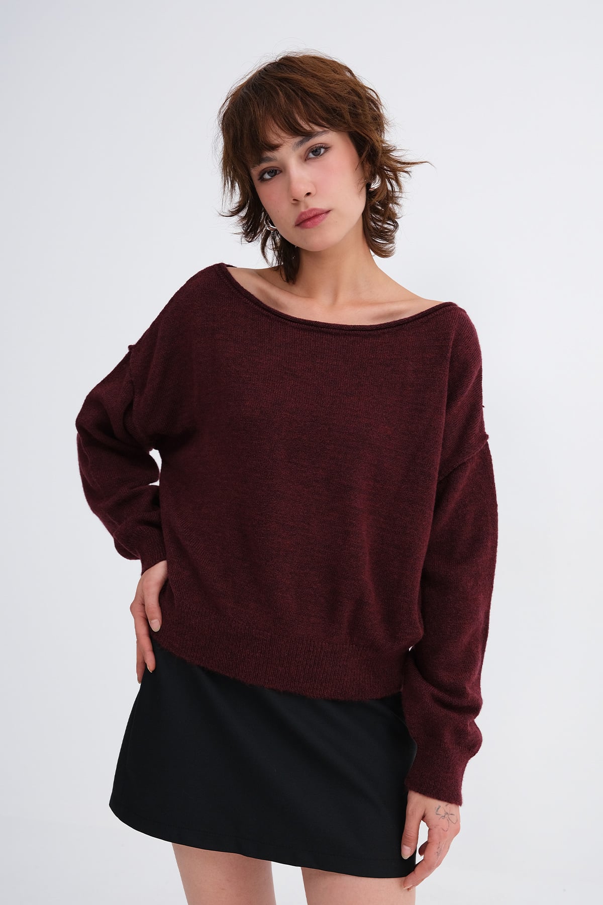 Light-Burgundy_Boat-Neck-Knit-Sweater-addax