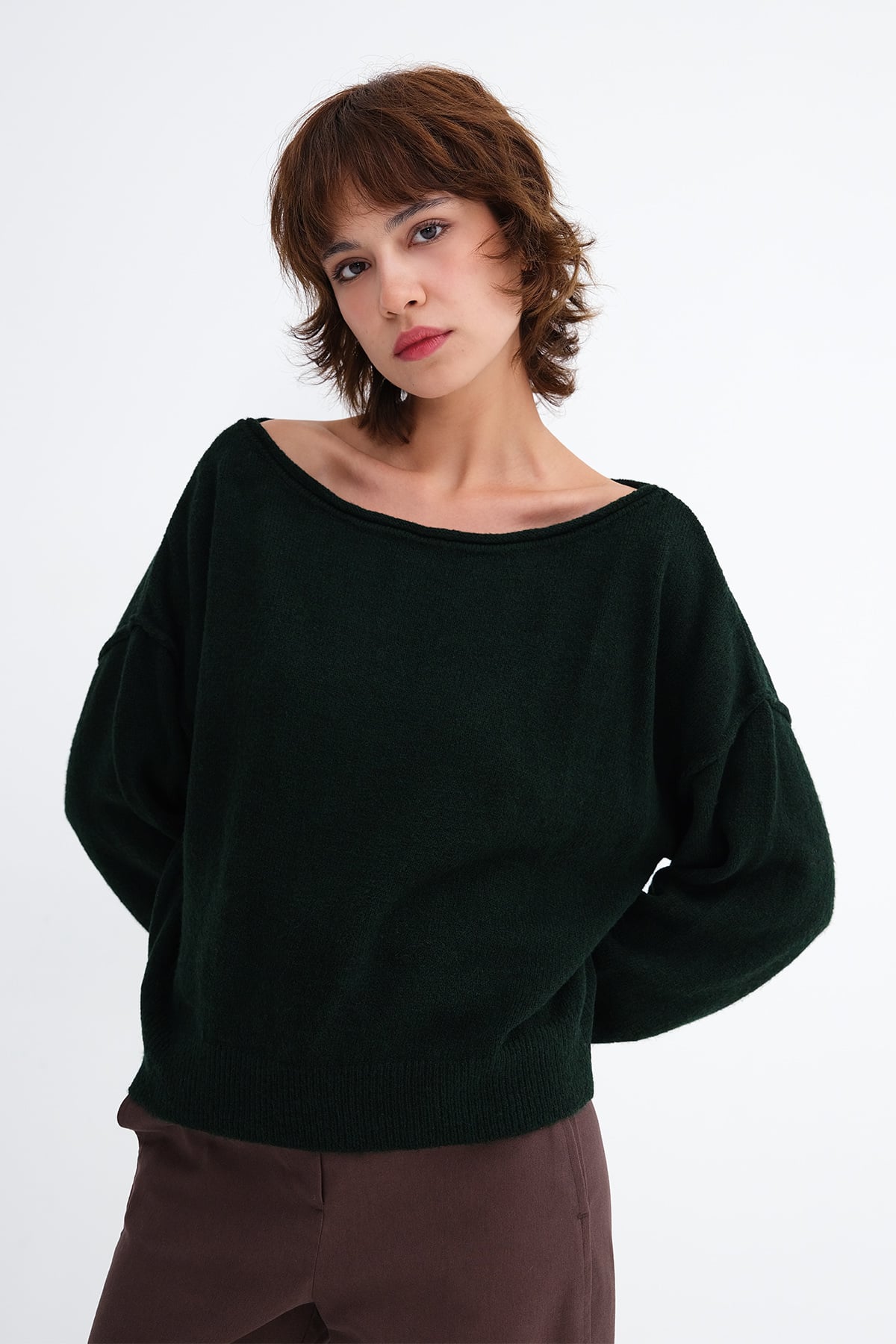 Sapphire_Boat-Neck-Knit-Sweater-addax