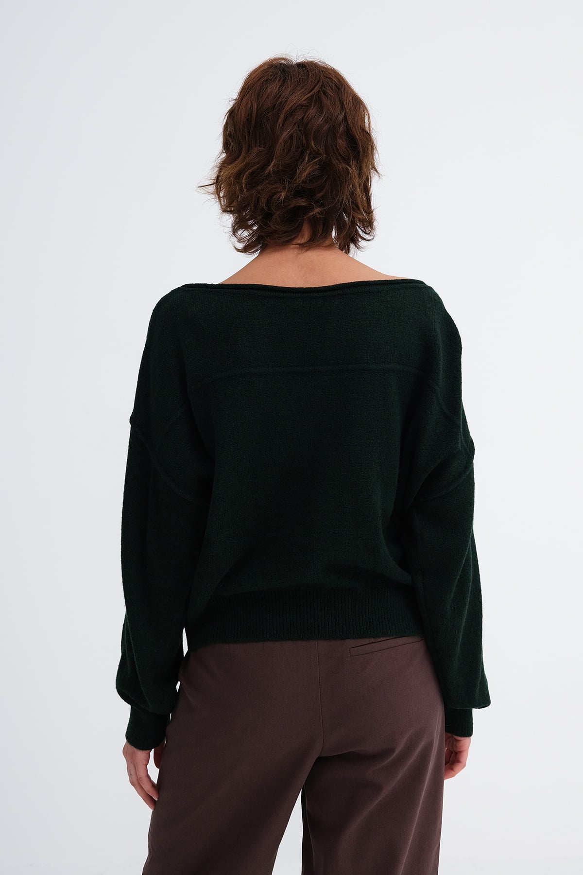 Sapphire_Boat-Neck-Knit-Sweater-addax