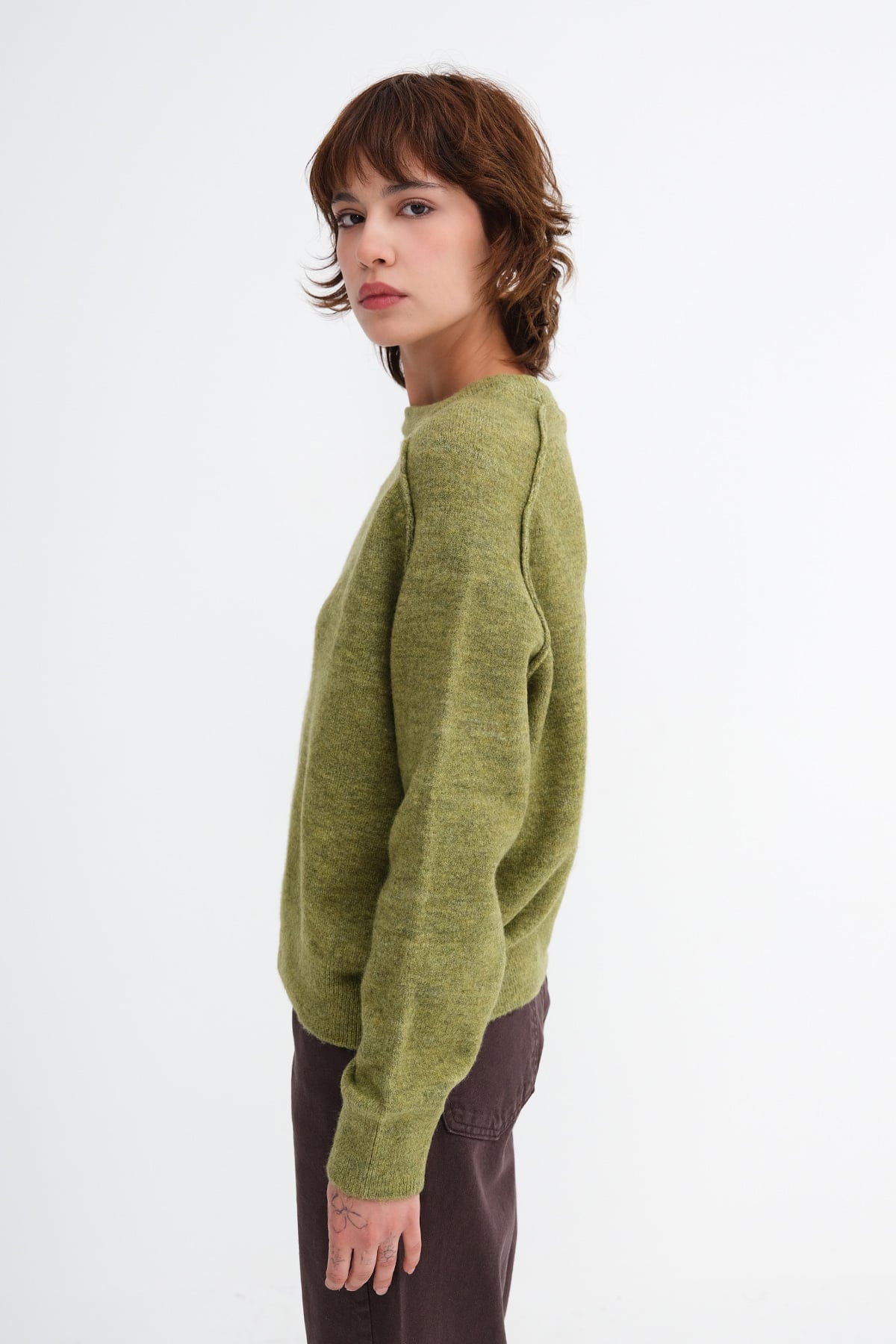 Olive_Crew-Neck-Knit-Sweater-addax