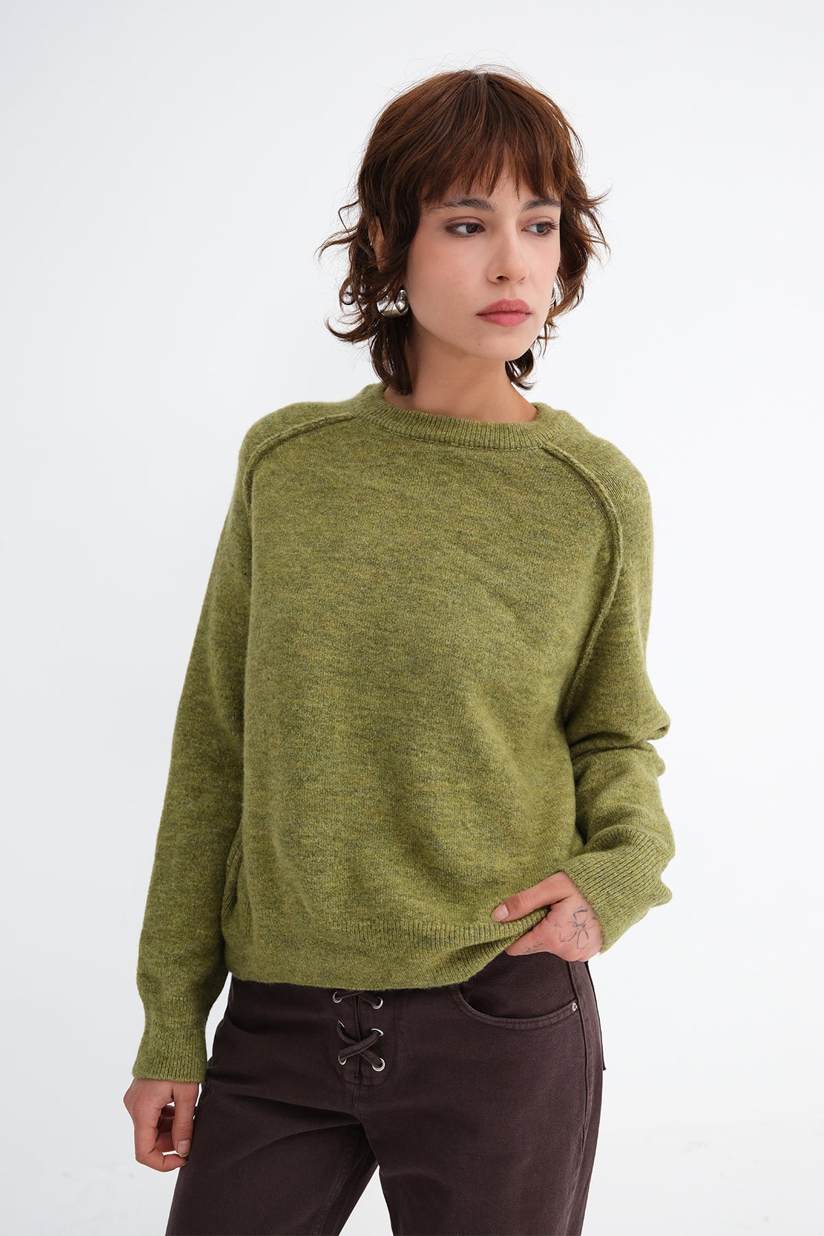 Olive_Crew-Neck-Knit-Sweater-addax