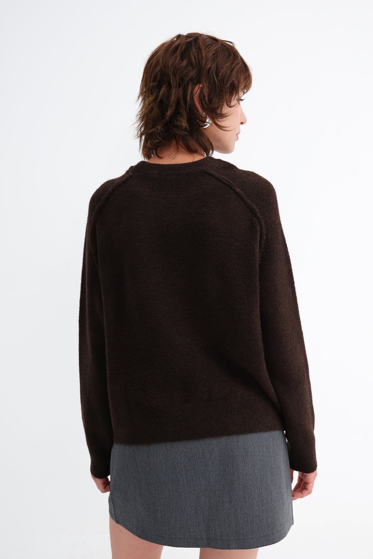 Bitter-Coffee_Crew-Neck-Knit-Sweater-addax