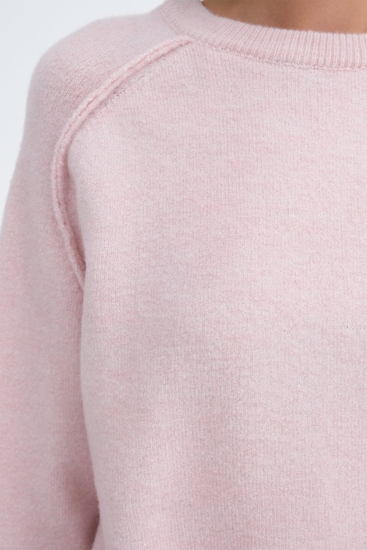 Lotus_Crew-Neck-Knit-Sweater-addax