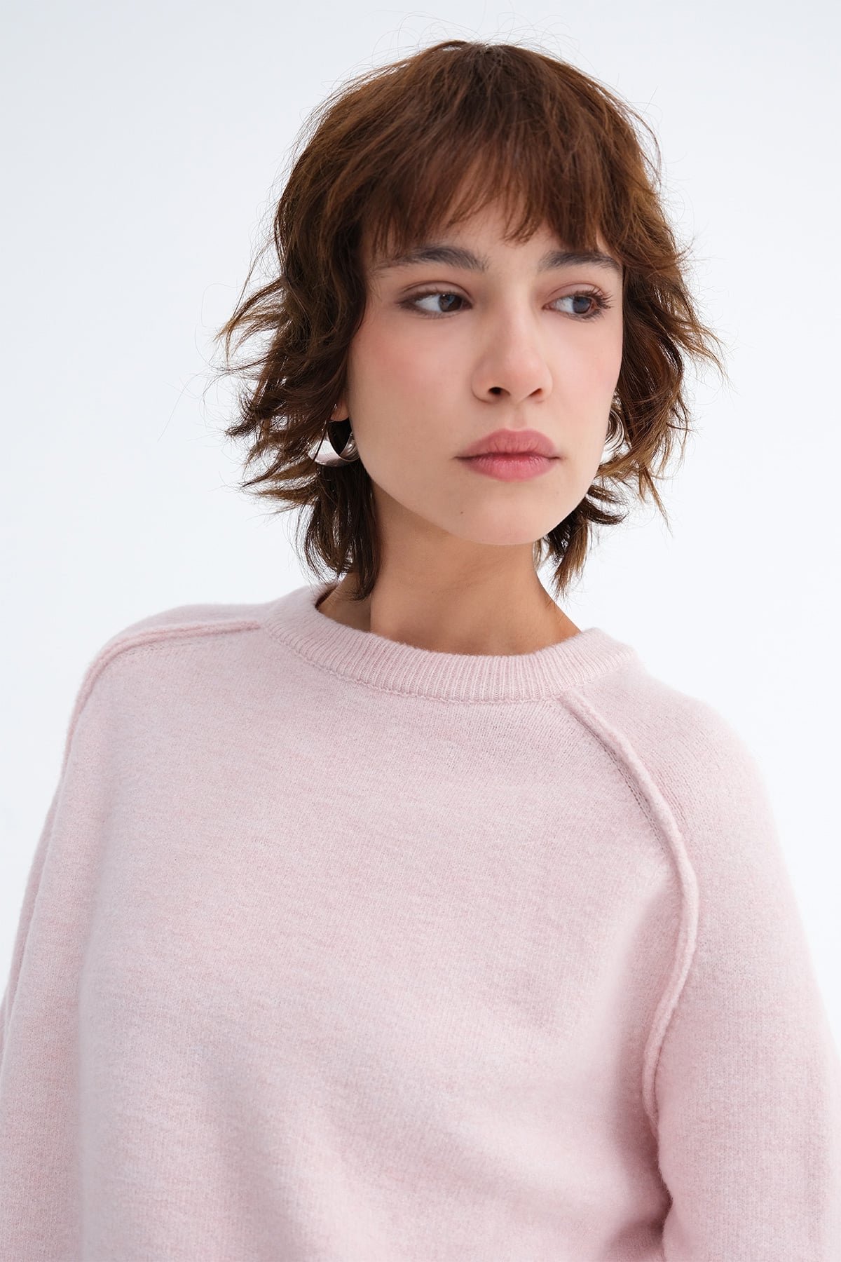 Lotus_Crew-Neck-Knit-Sweater-addax