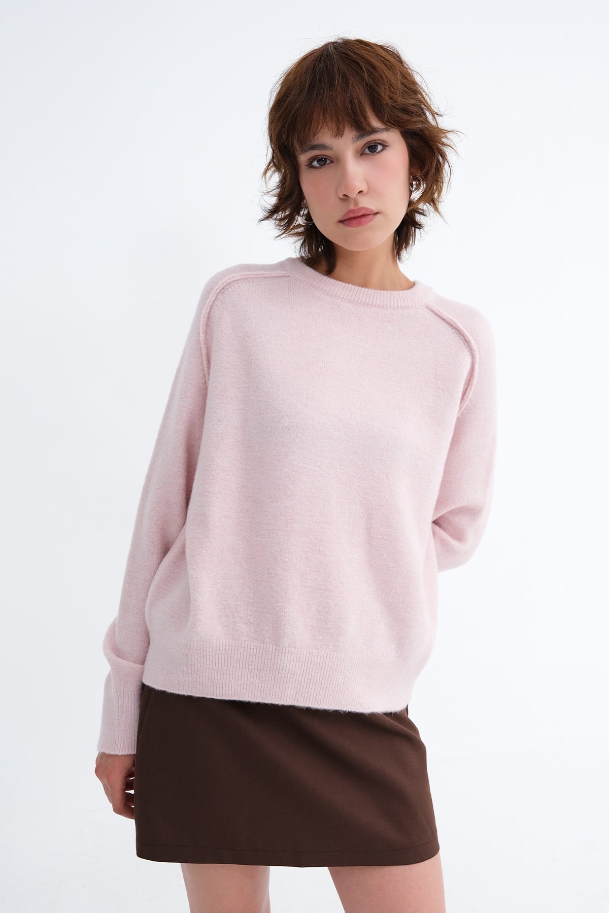 Lotus_Crew-Neck-Knit-Sweater-addax