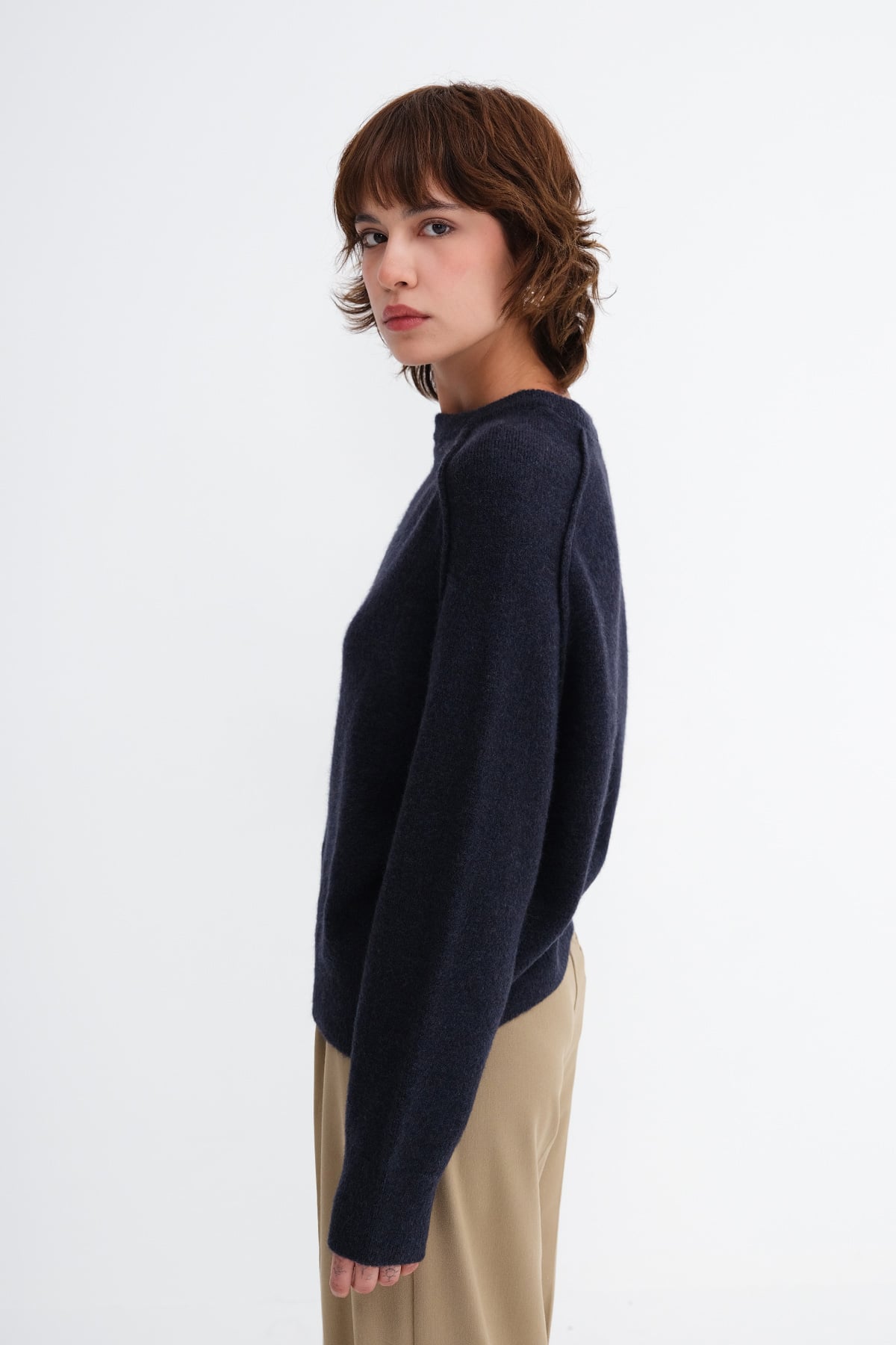 Ocean_Crew-Neck-Knit-Sweater-addax