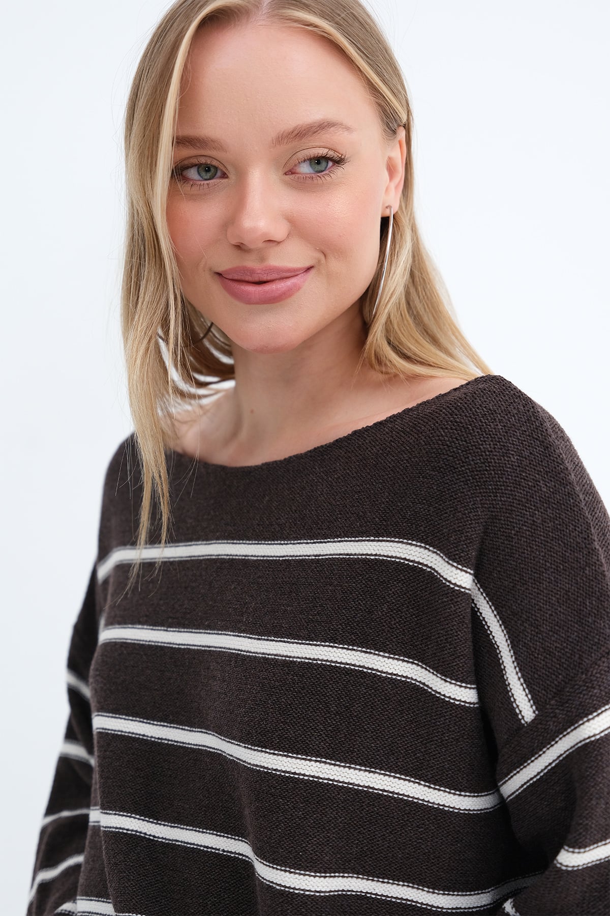 Brown_Striped-Knit-Sweater-addax