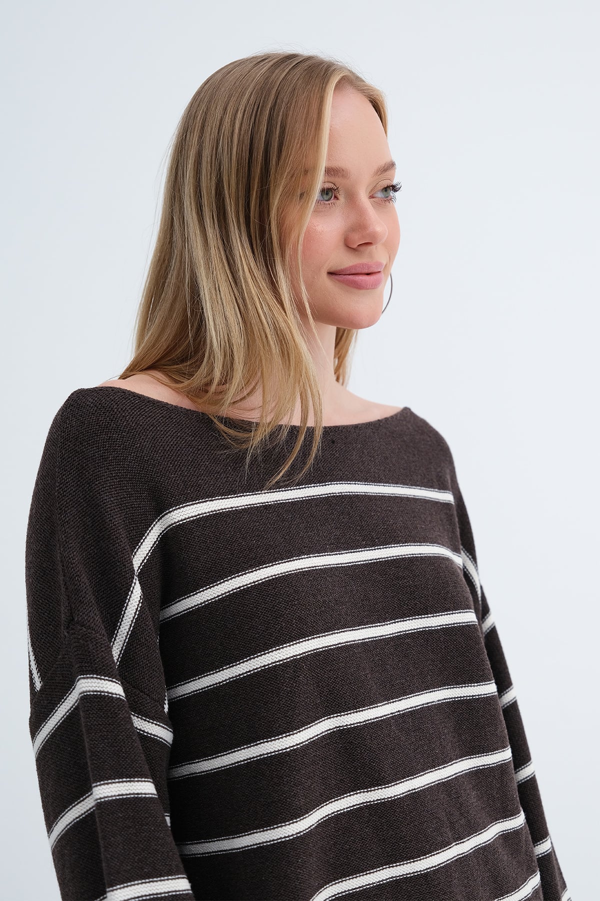 Brown_Striped-Knit-Sweater-addax