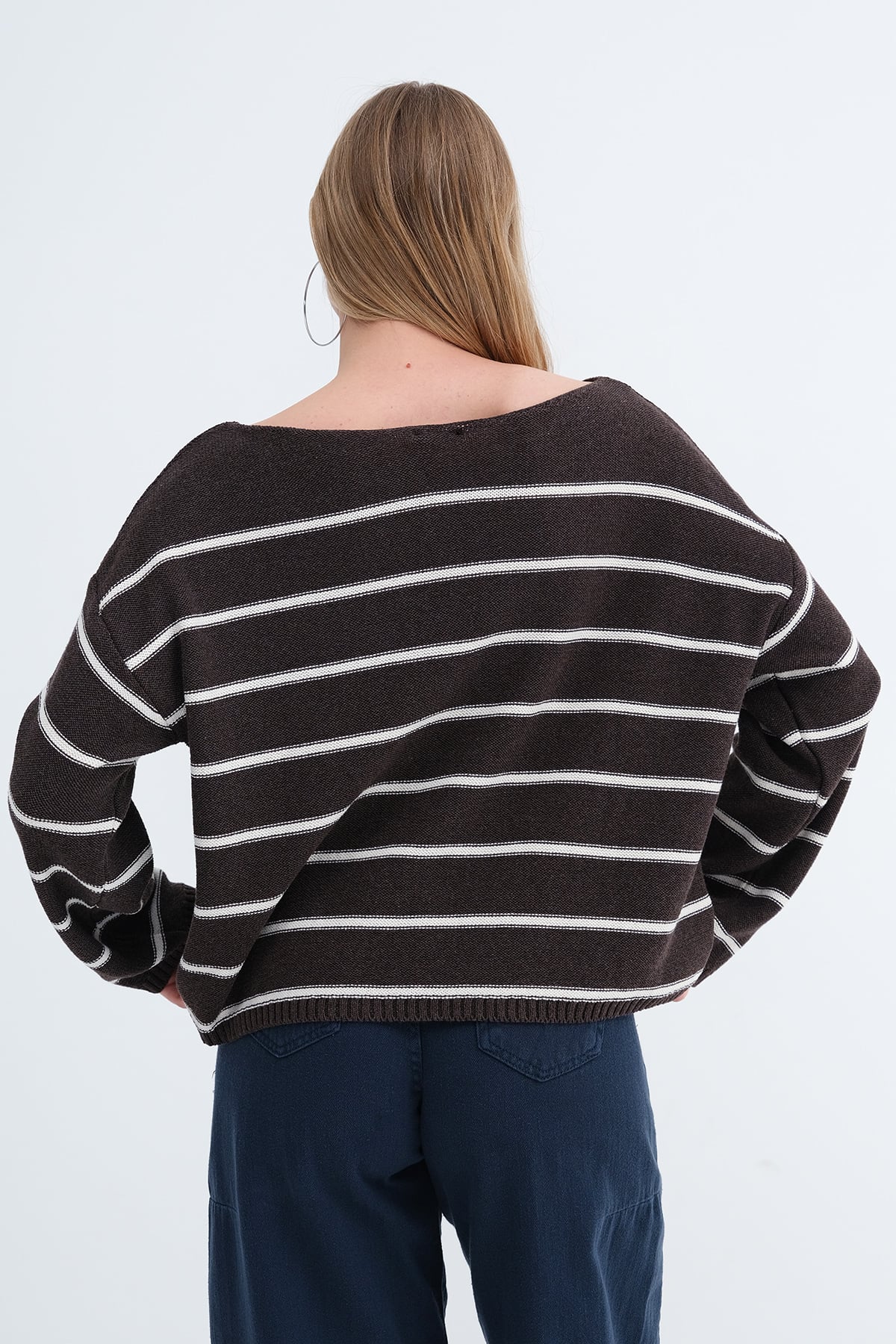 Brown_Striped-Knit-Sweater-addax