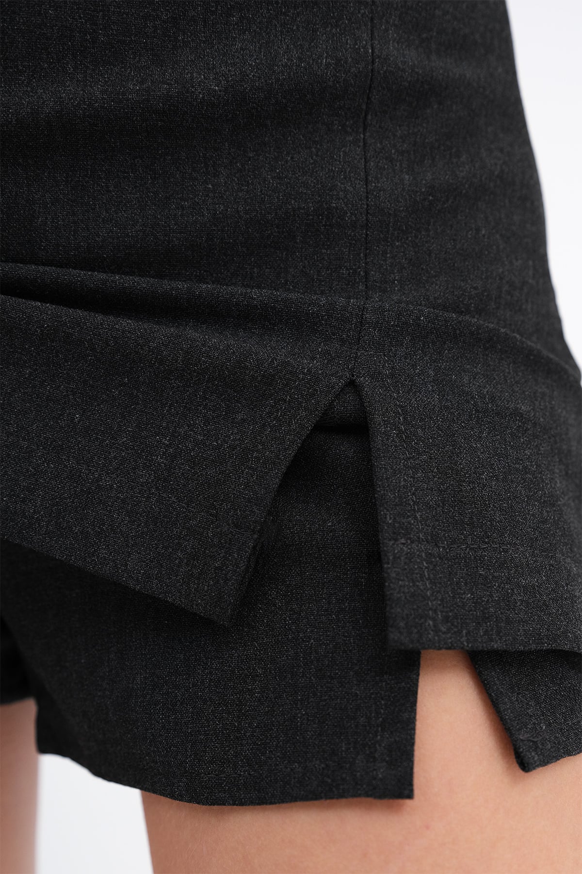 Charcoal_Mini-Skort-addax