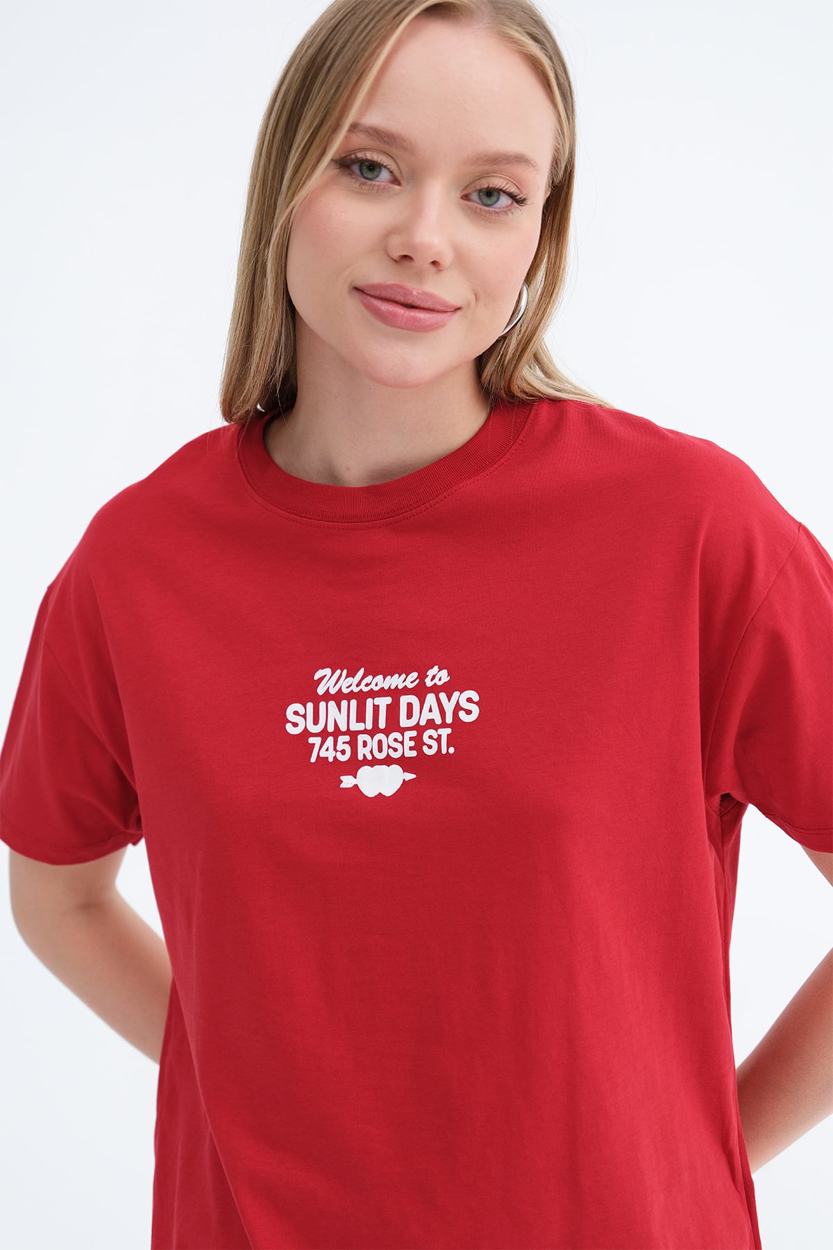 Bright-Red_Crew-Neck-Printed-T-shirt-addax