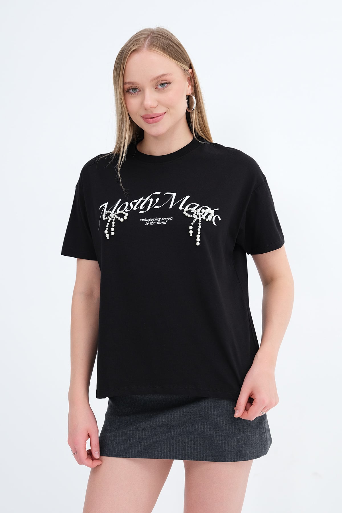 Black_Short-Sleeve-Beaded-T-shirt-addax