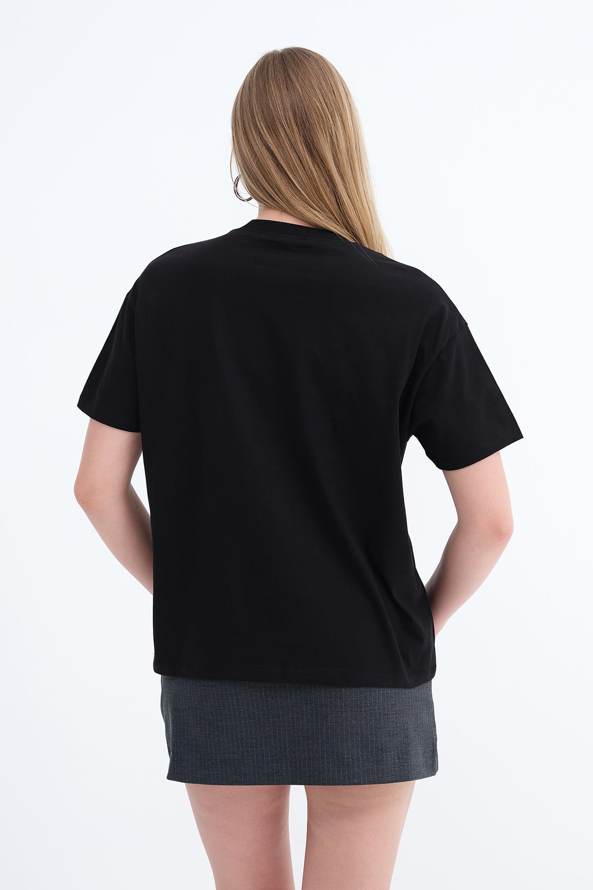 Short Sleeve Beaded T-shirt