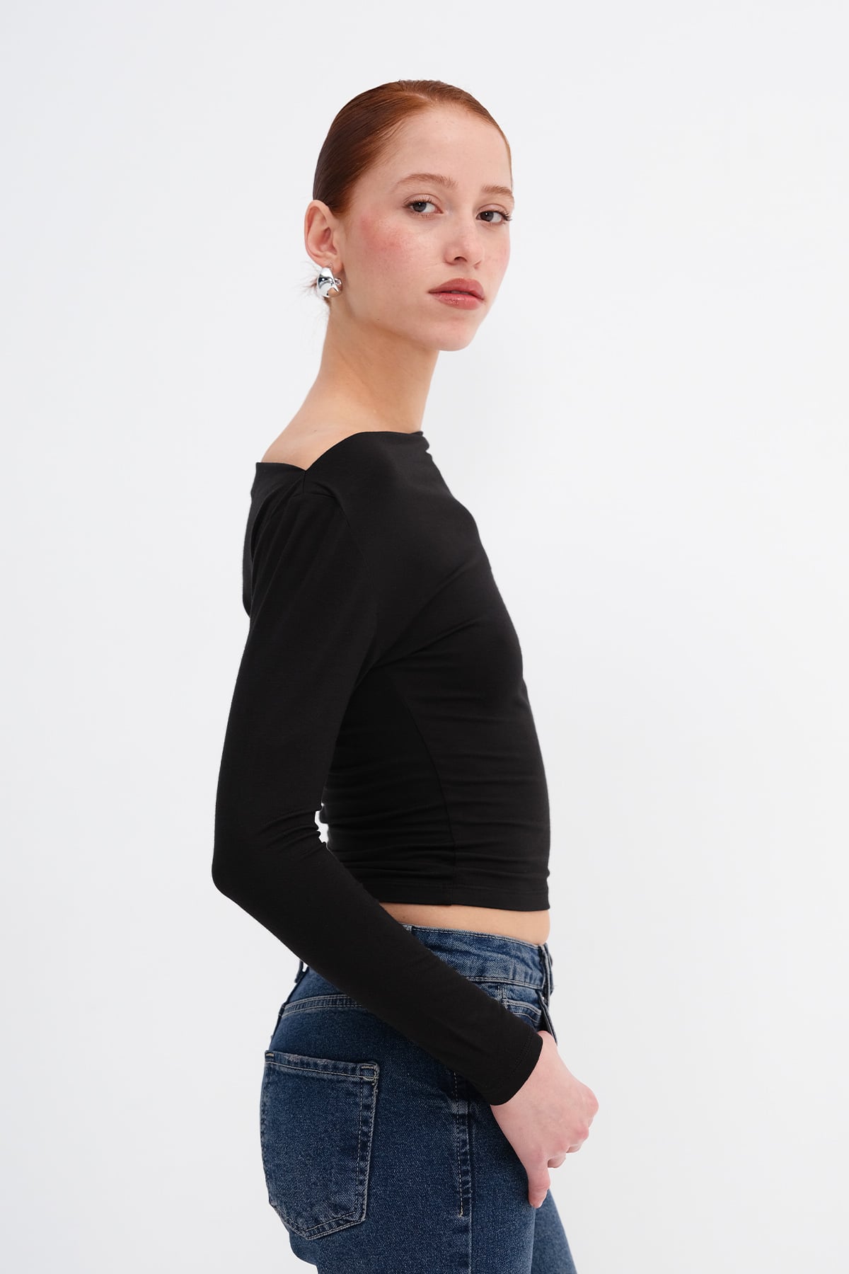 Black_Basic-Boat-Neck-Blouse-addax