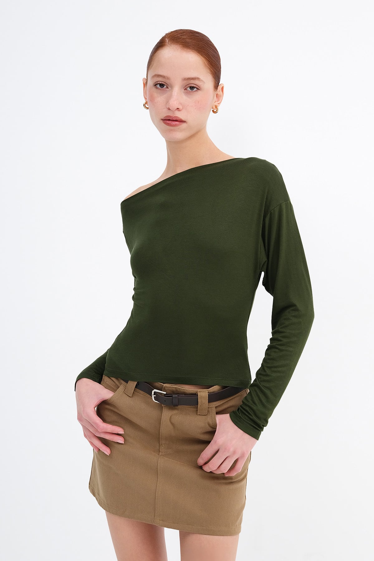 Dark-Green_Basic-Boat-Neck-Blouse-addax