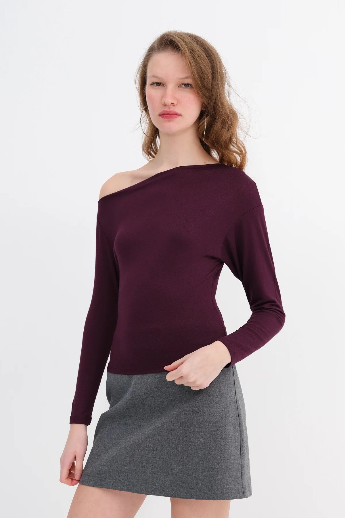 Gardenia_Basic-Boat-Neck-Blouse-addax