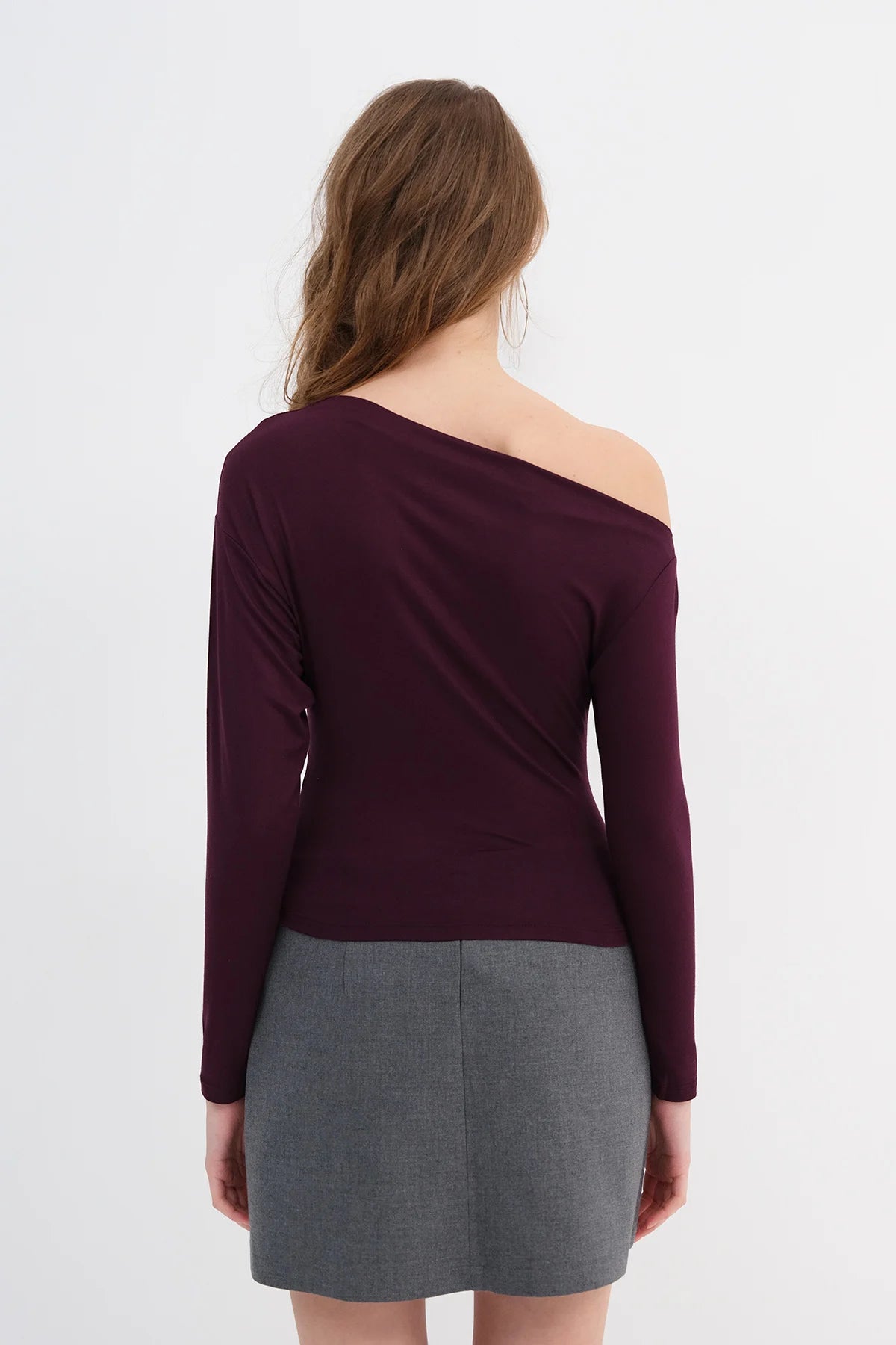 Gardenia_Basic-Boat-Neck-Blouse-addax