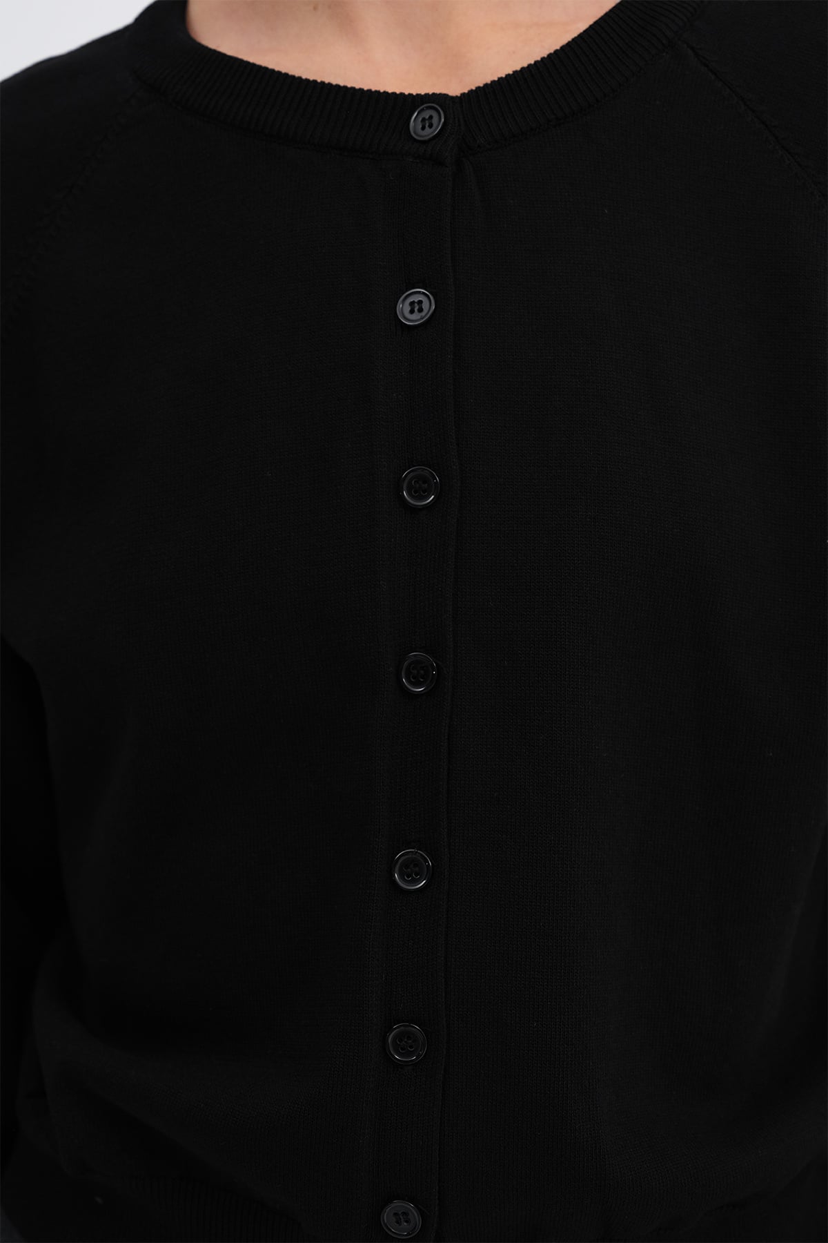 Black_Buttoned-Knit-Cardigan-addax