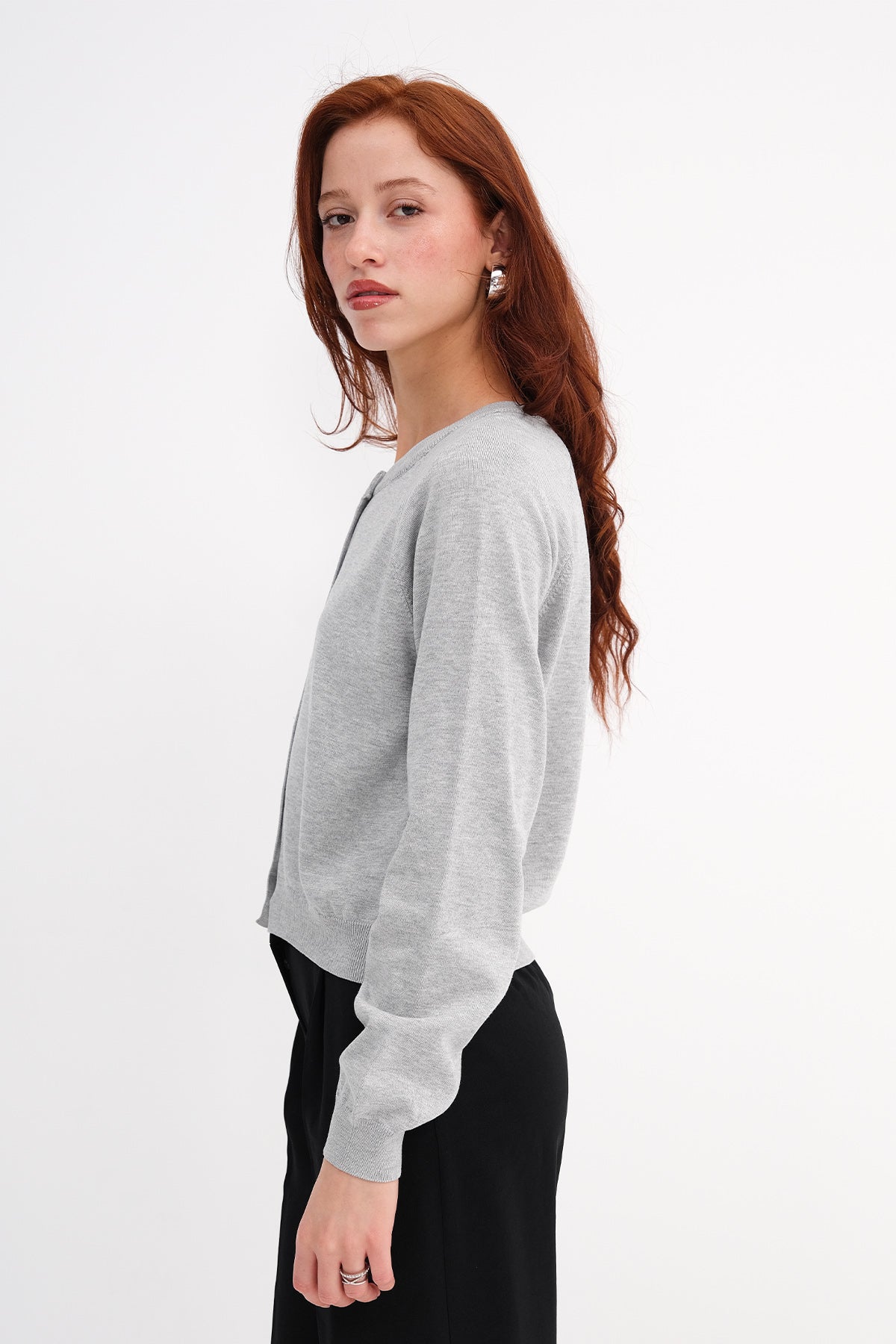 Grey_Buttoned-Knit-Cardigan-addax