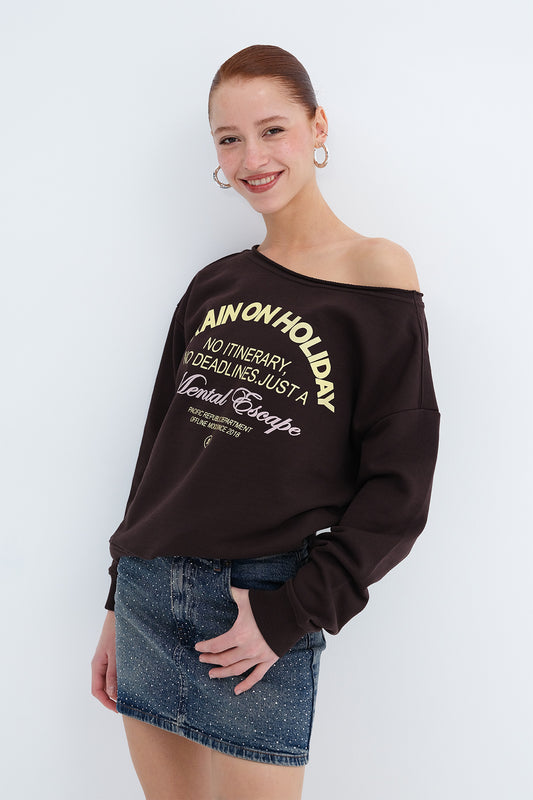 Bitter-Coffee_Boat-Neck-Printed-Sweatshirt-addax