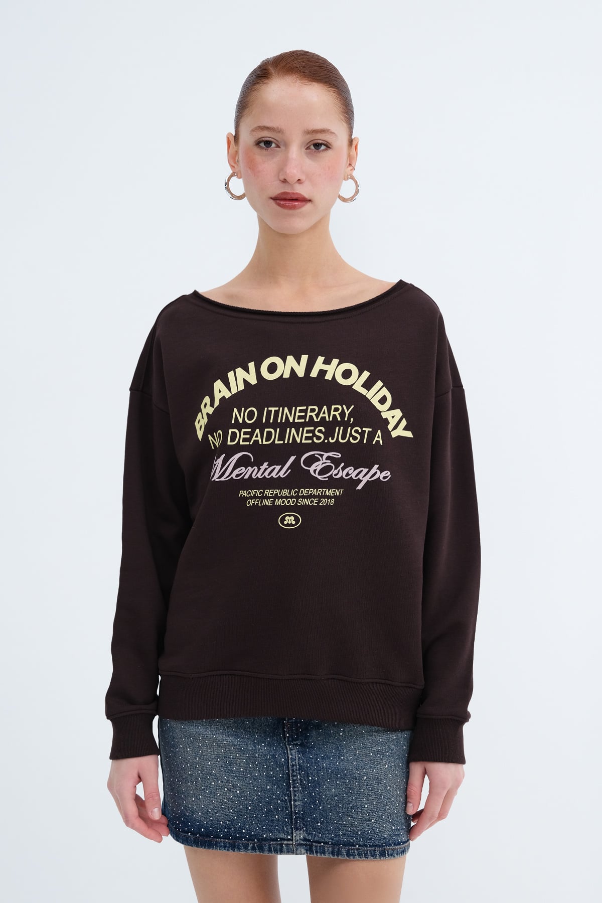 Bitter-Coffee_Boat-Neck-Printed-Sweatshirt-addax