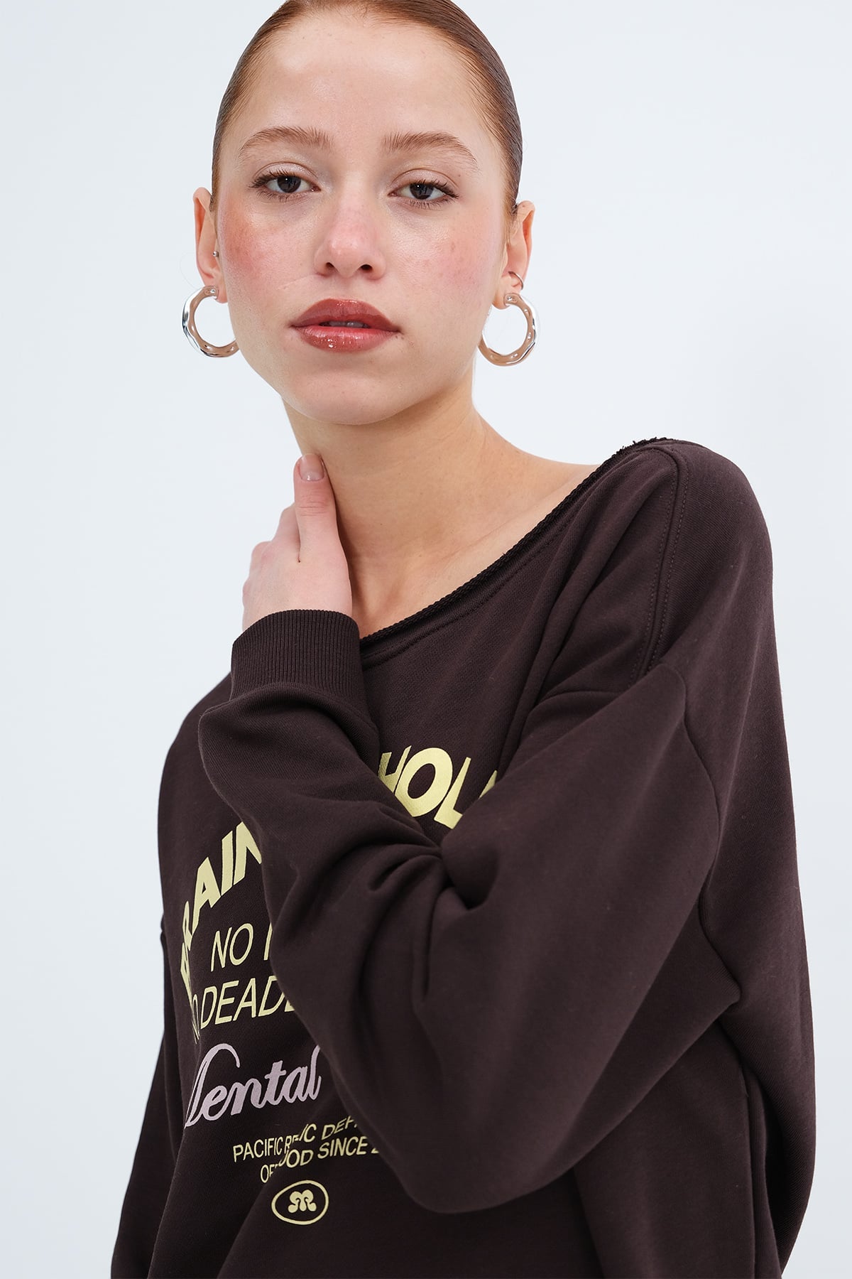 Bitter-Coffee_Boat-Neck-Printed-Sweatshirt-addax