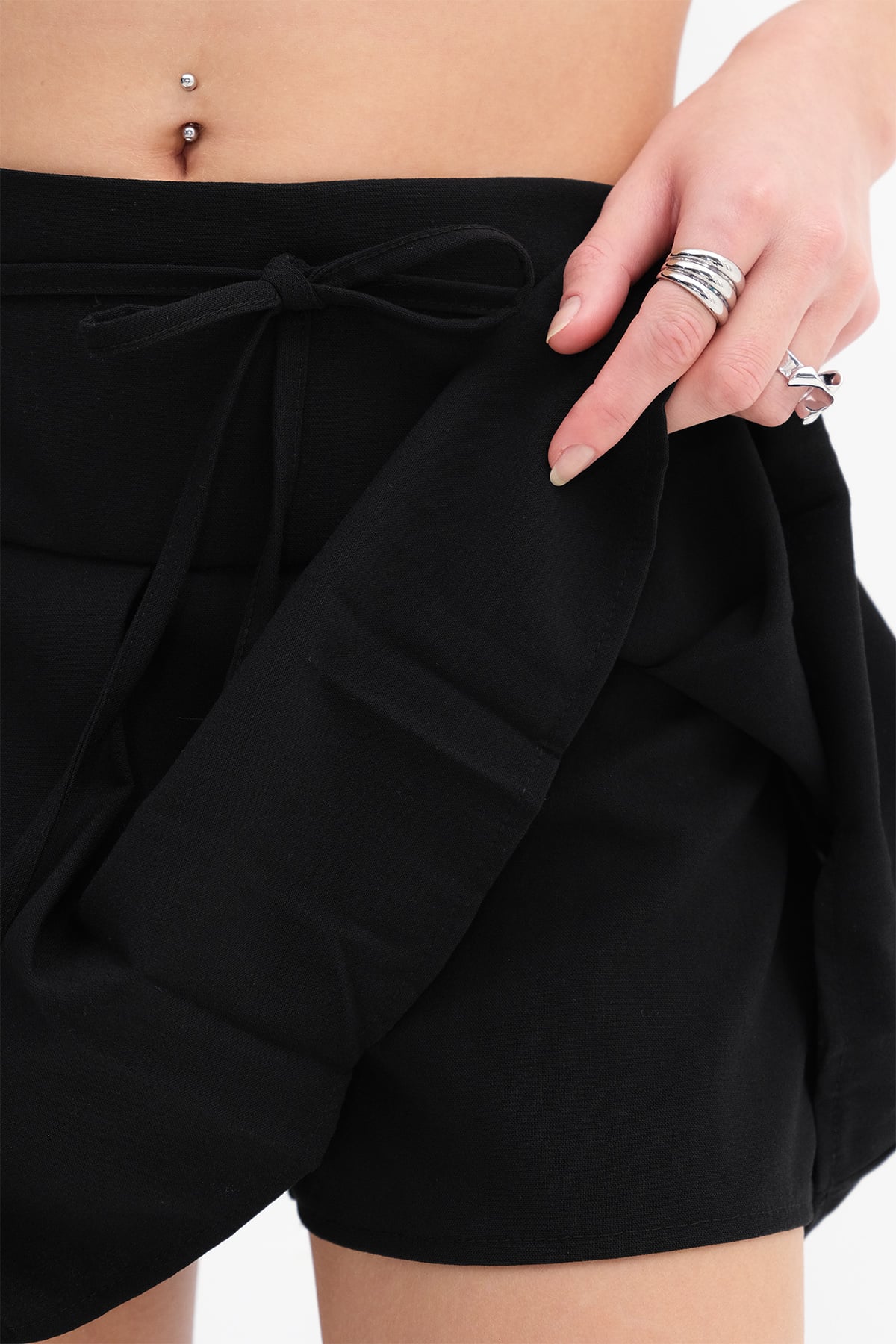 Black_Pleated-Mini-Skirt-addax